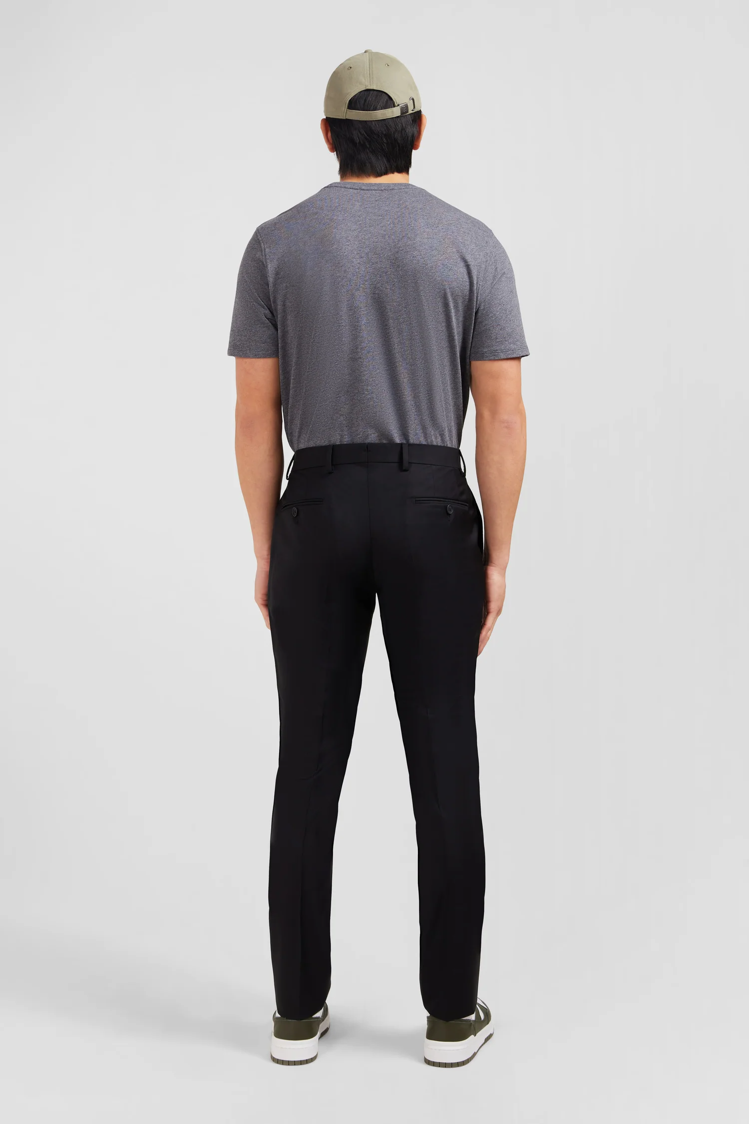 Pantalon slim noir en laine à plis cassés - Image 3