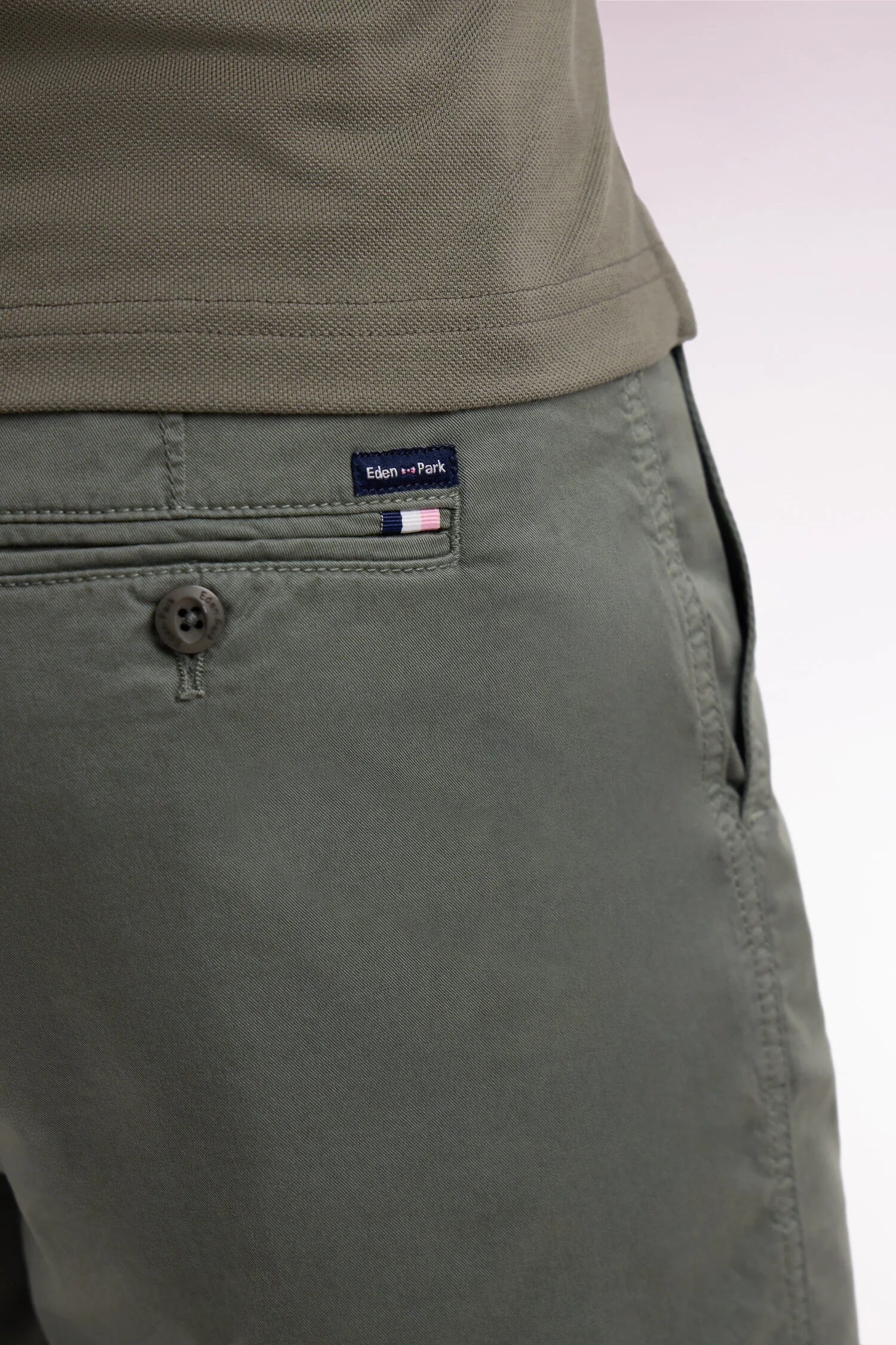 Bermuda chino en gabardine stretch kaki - Image 4
