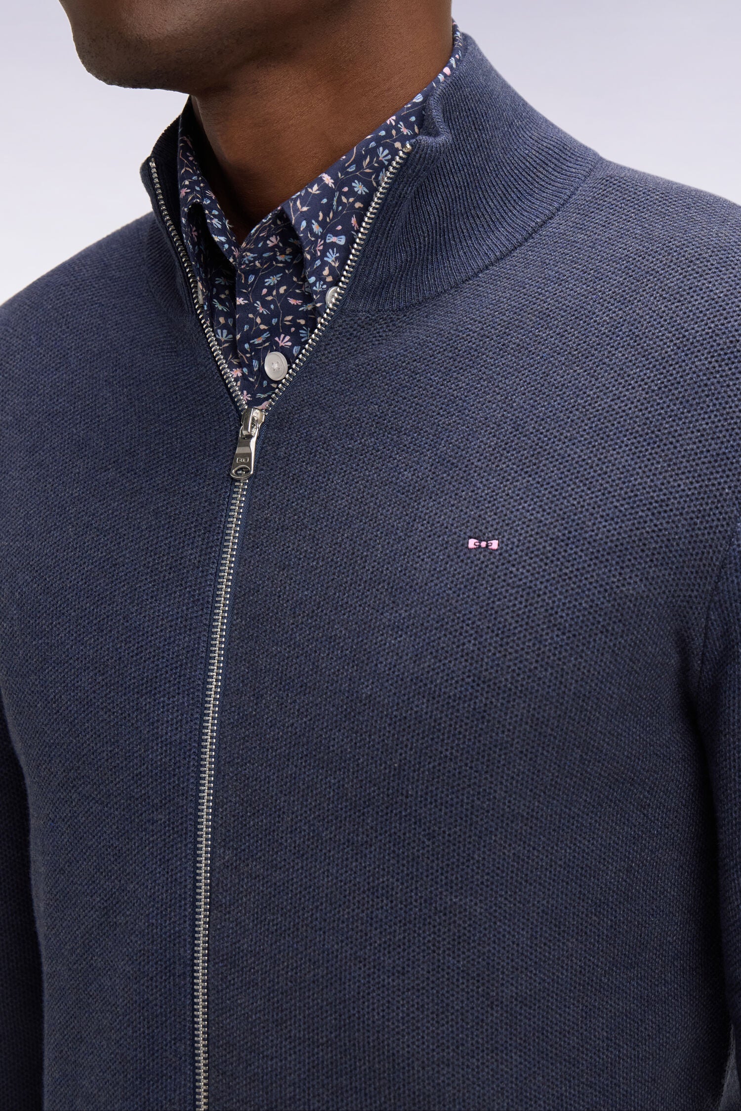 Cardigan zippé en coton bleu foncé - Image 4