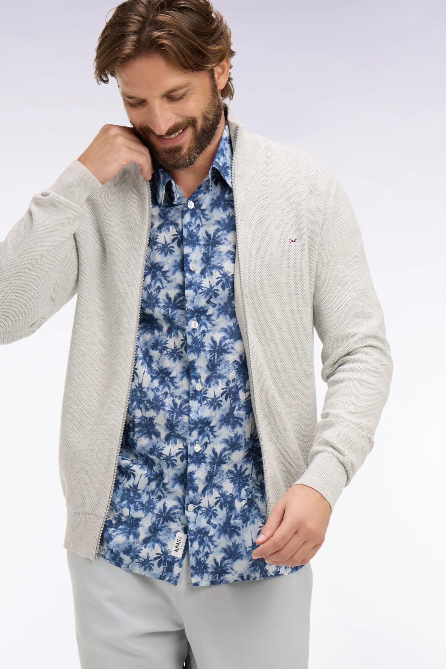 Cardigan zippé en coton gris clair