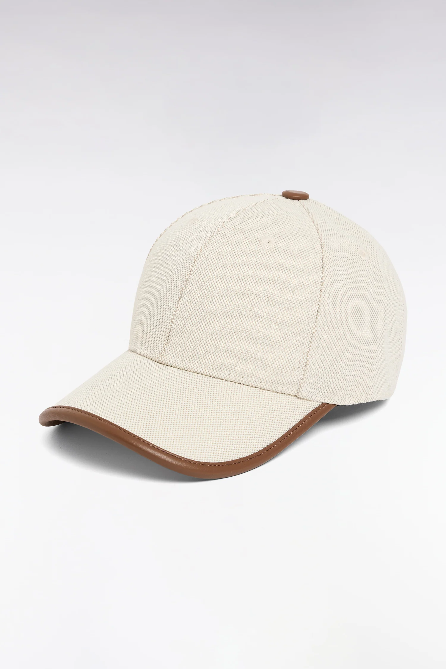 Casquette écru à passepoil marron