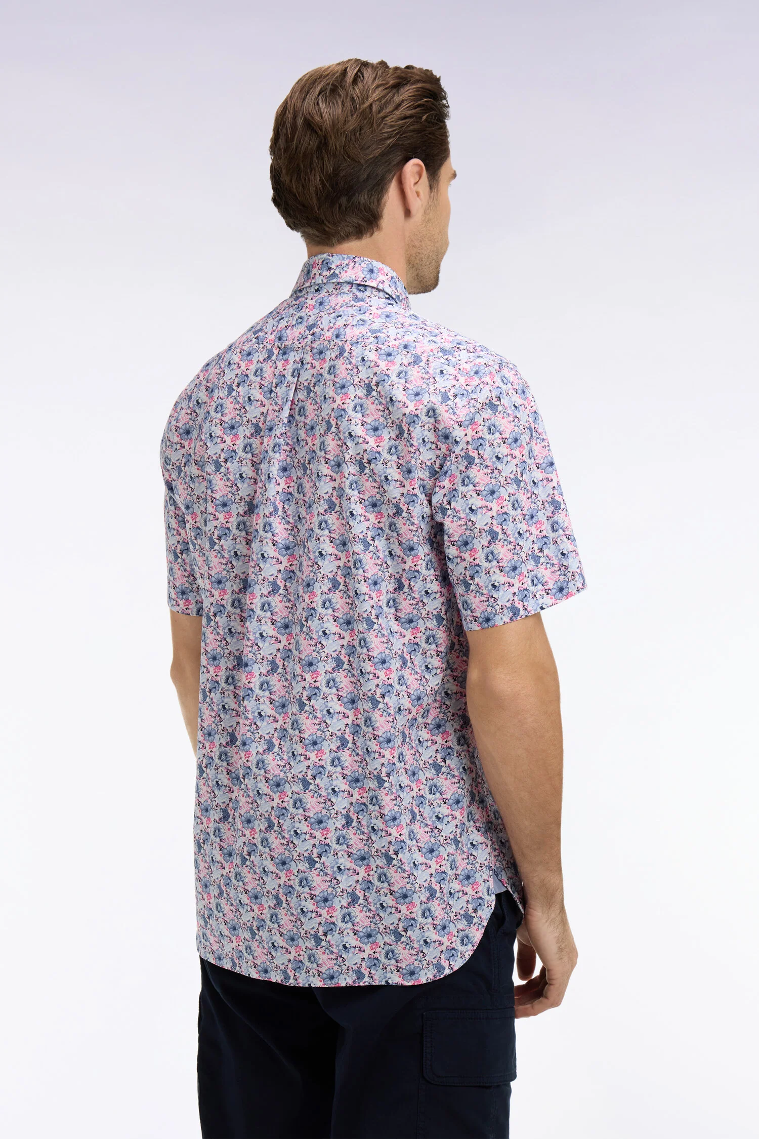 Chemise à manches courtes en coton à motif floral rose et bleu - Image 5