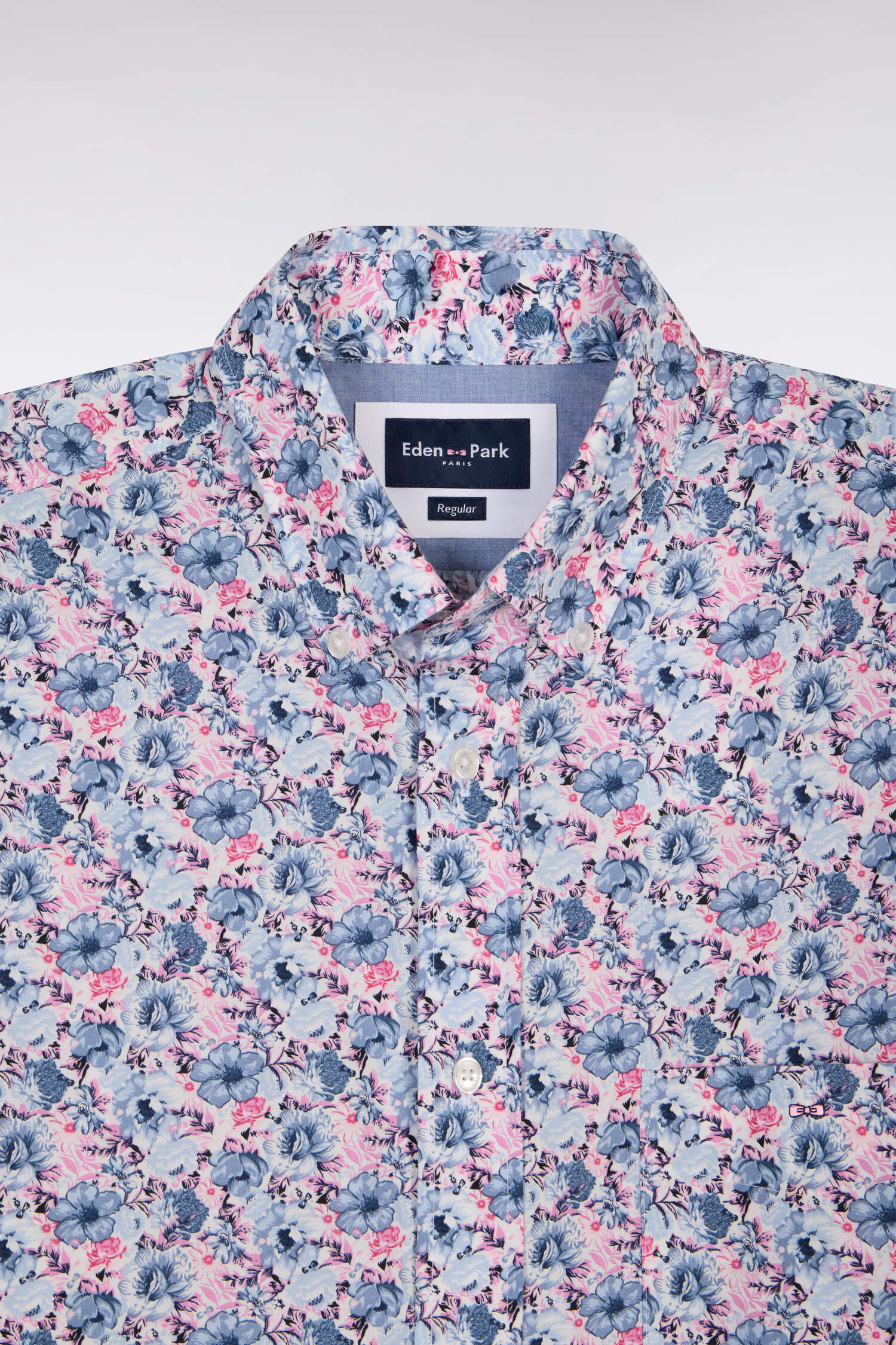 Chemise à manches courtes en coton à motif floral rose et bleu - Image 6