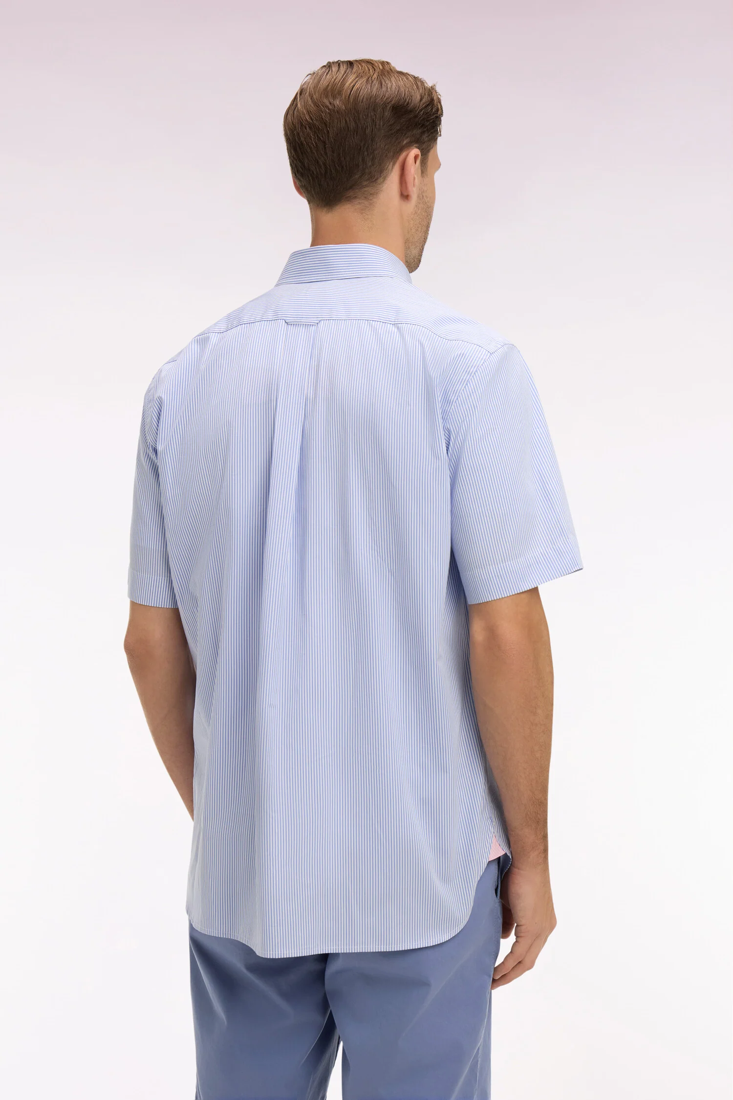 Chemise à manches courtes en coton à rayures bâtons bleu ciel - Image 5