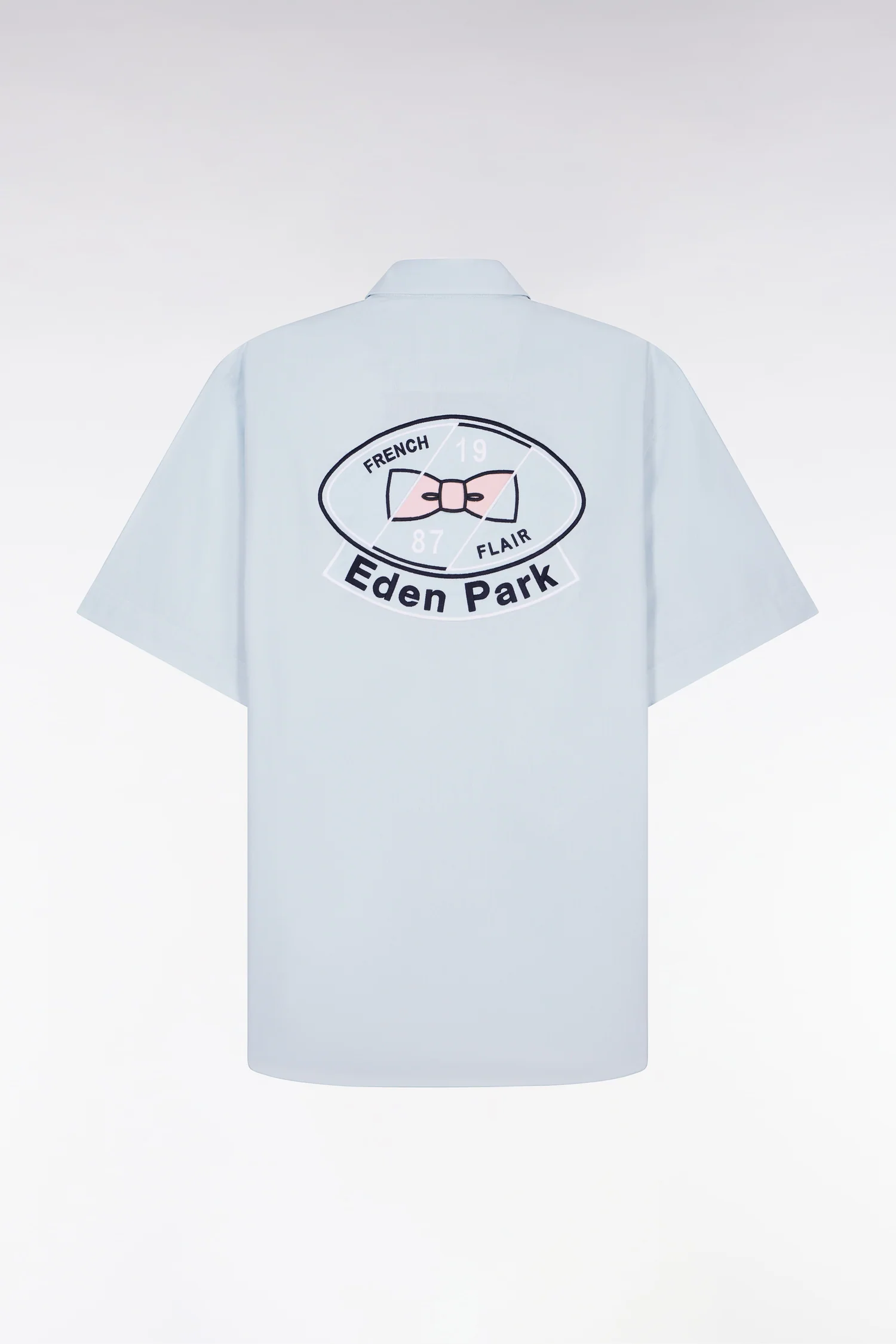 Chemise à manches courtes en coton bleu ciel broderie dos - Image 2