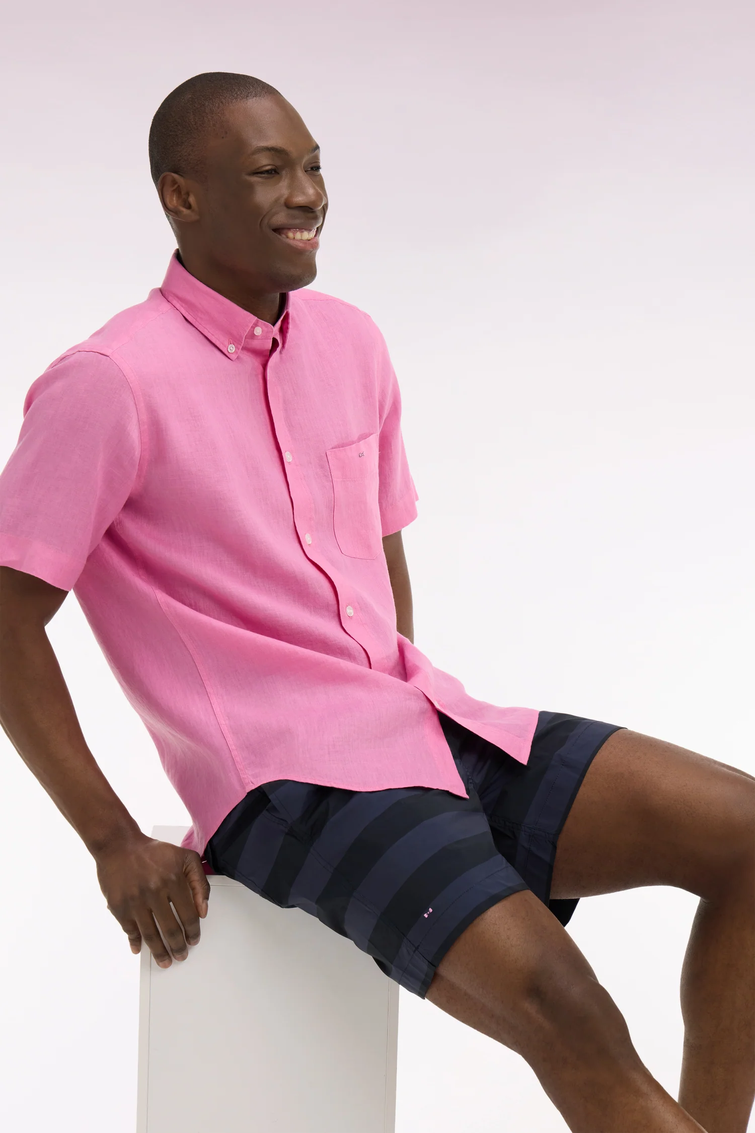 Chemise à manches courtes en lin rose