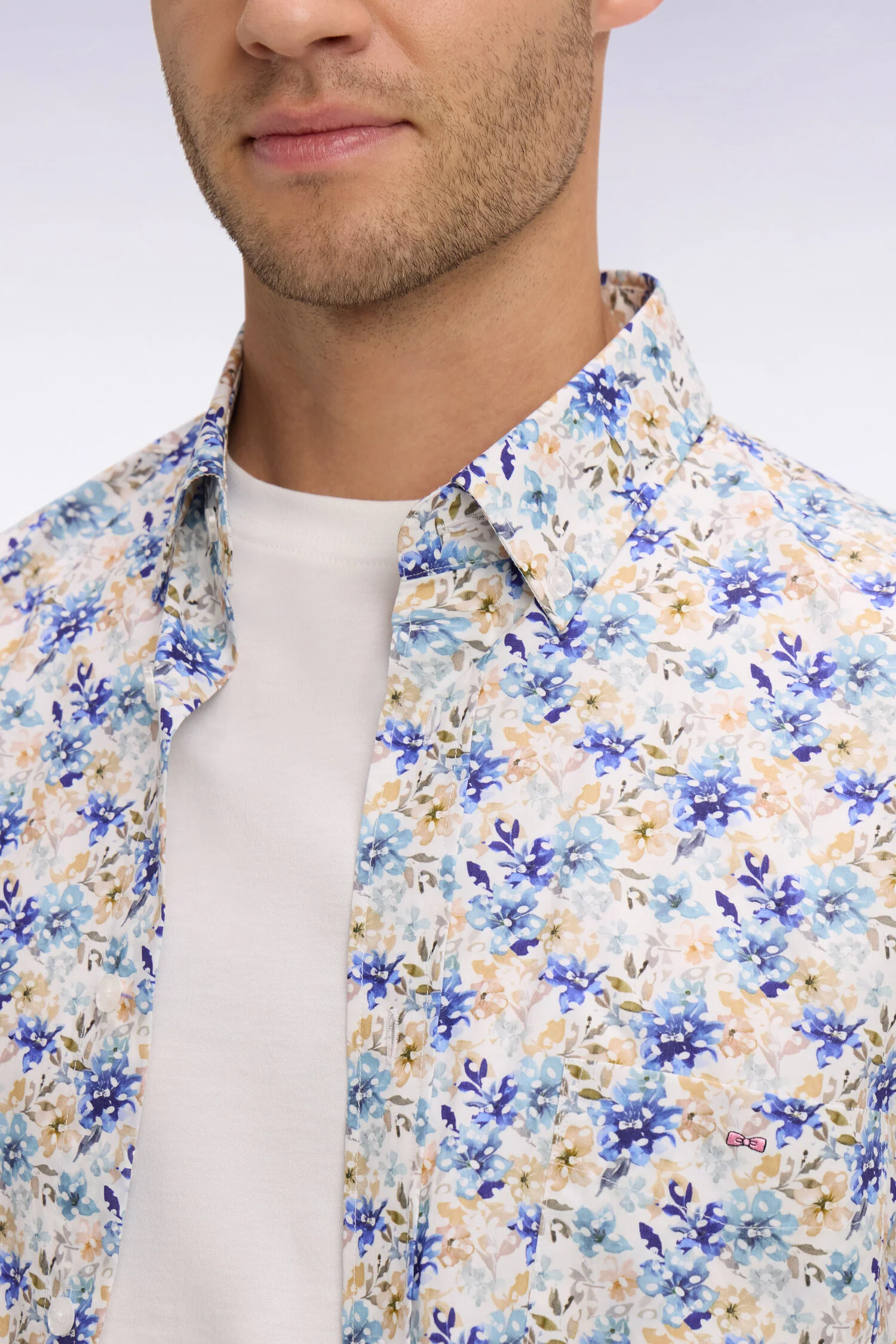 Chemise à manches courtes en popeline et chambray à motif floral bleu - Image 4