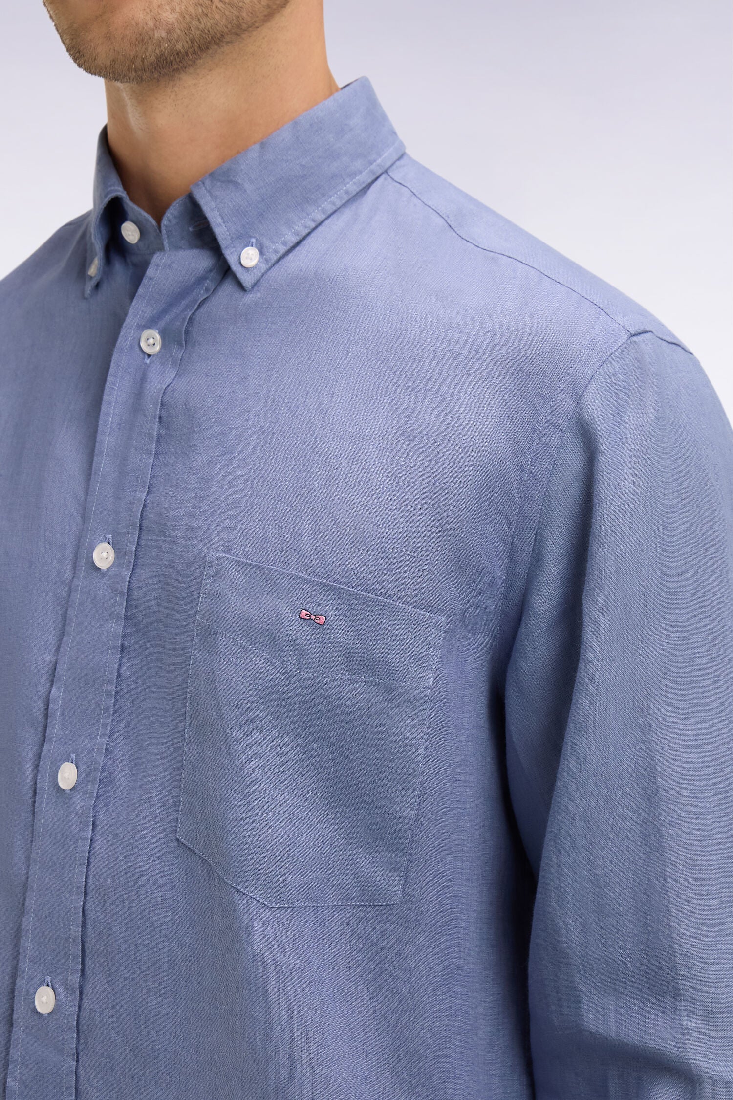 Chemise en lin bleu coupe droite - Image 4
