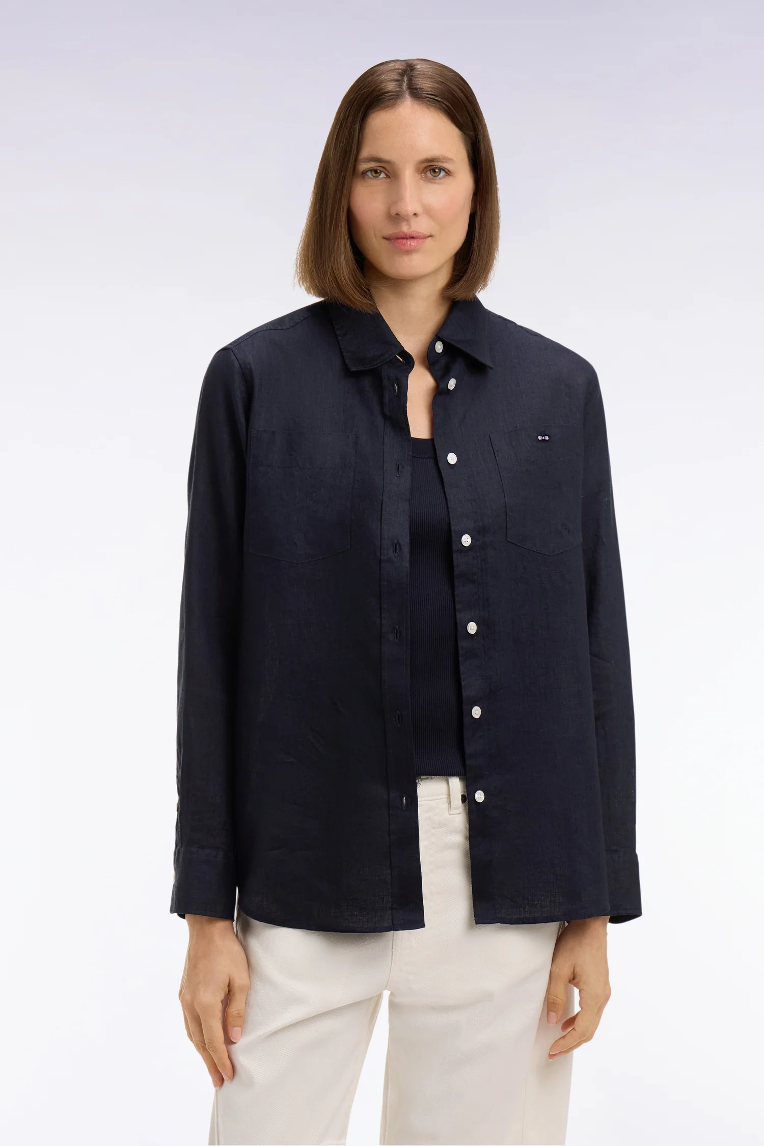 Chemise en lin marine à poches plaquées - Image 3