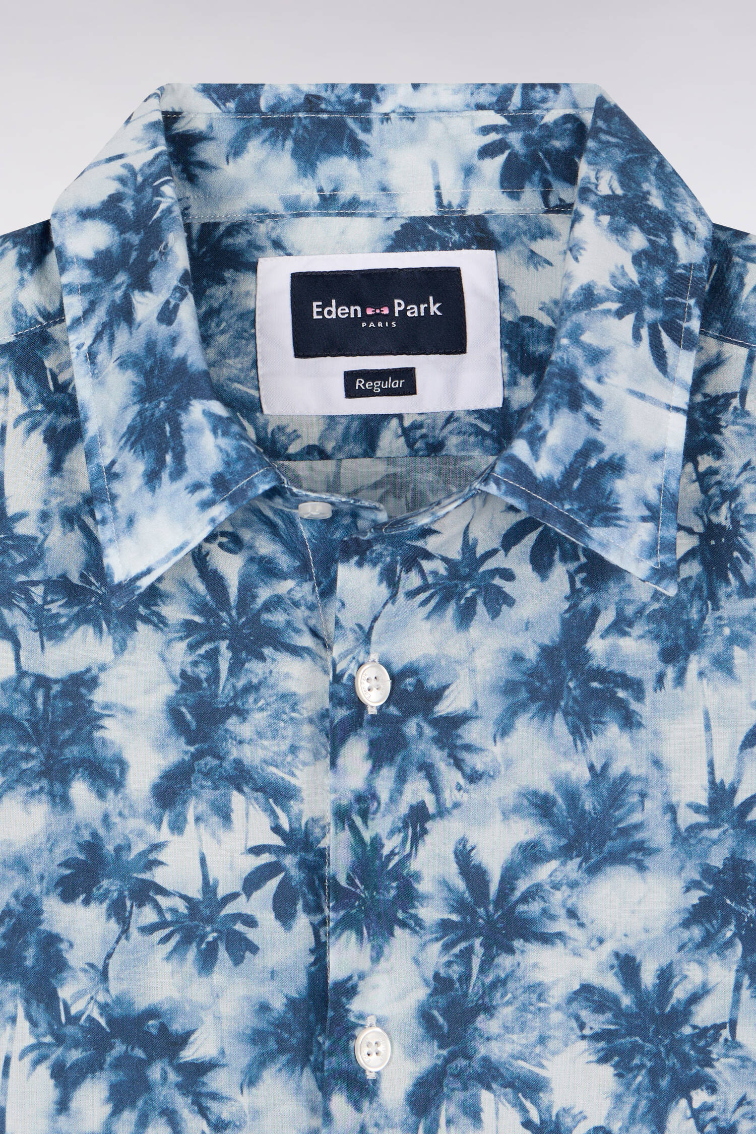 Chemise en popeline de coton imprimé palmiers bleu coupe regular - Image 6