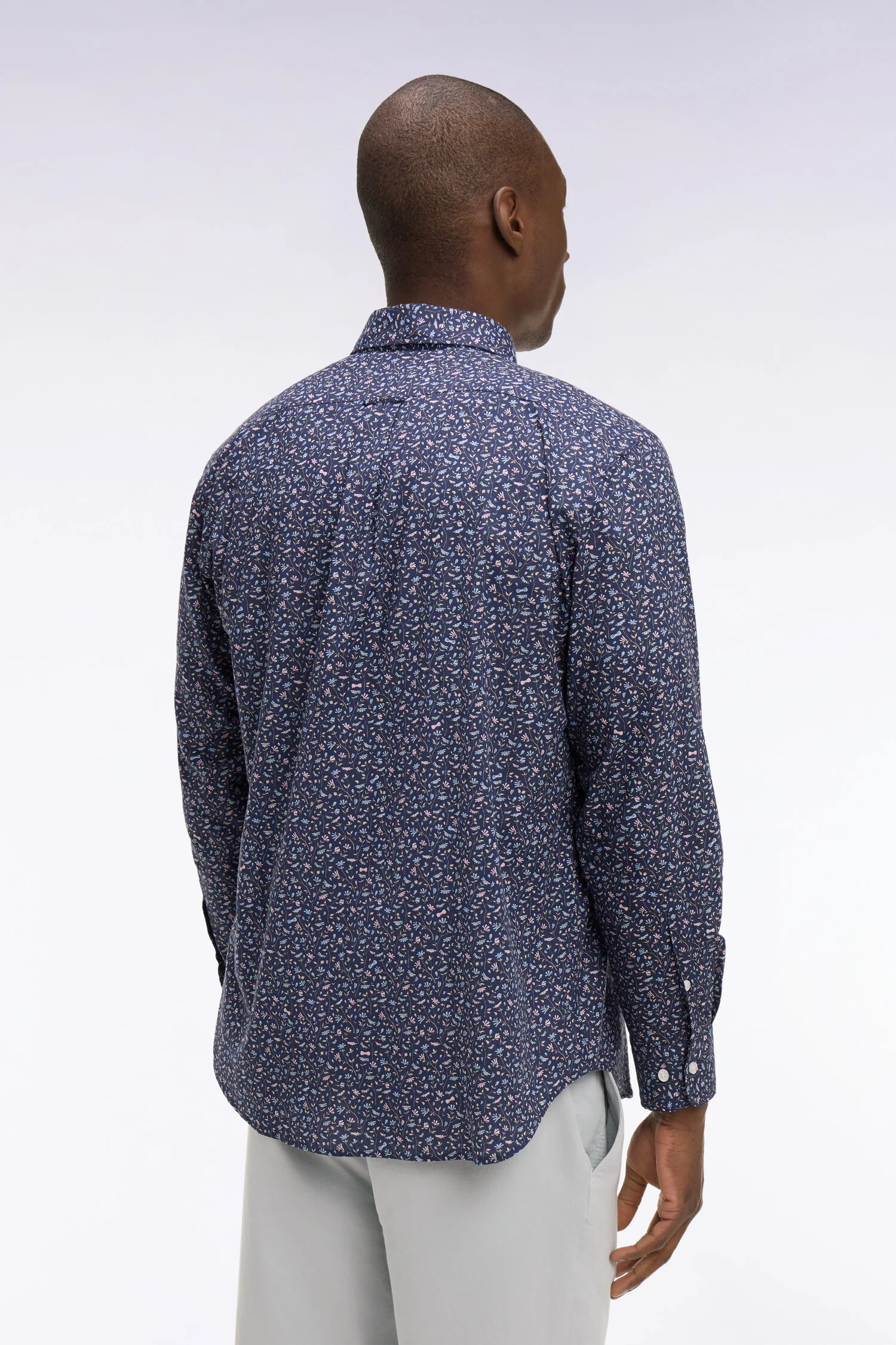 Chemise en popeline de coton marine à microimprimé floral coupe regular - Image 5