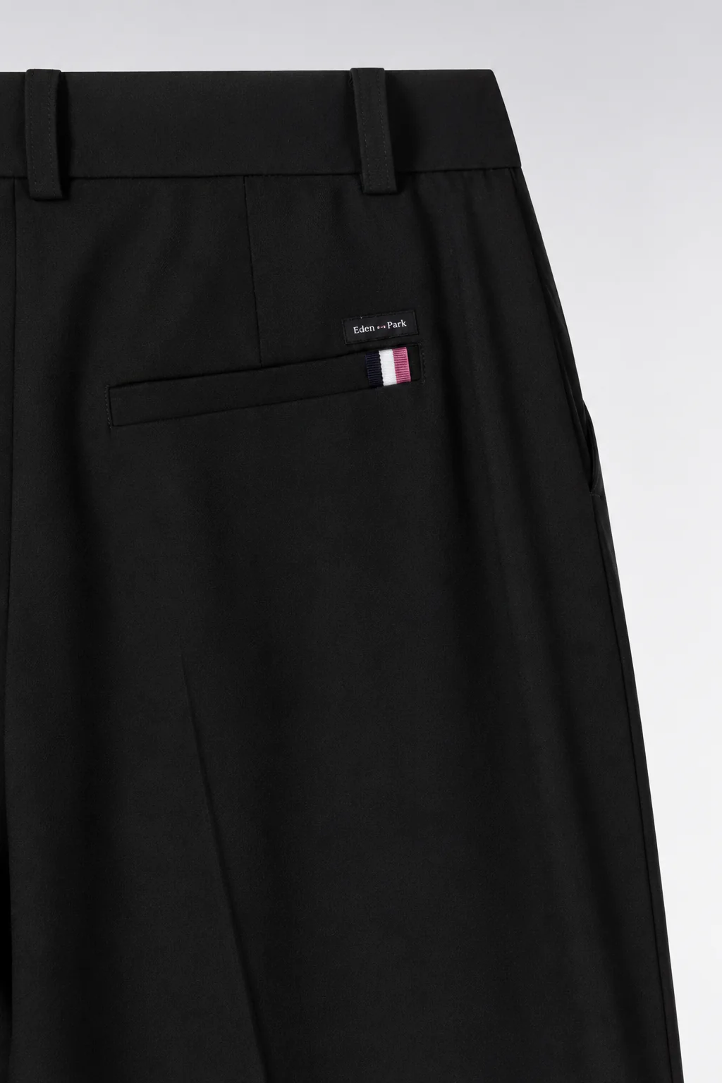 Pantalon à jambes larges fluide noir - Image 2