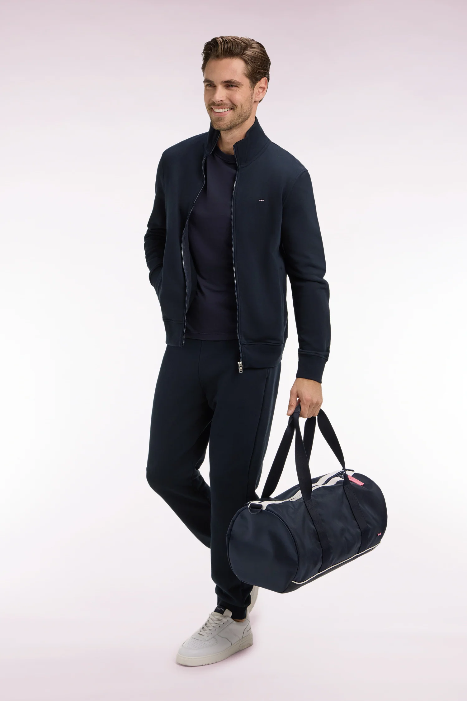 Jogging uni en molleton coton marine coupe regular