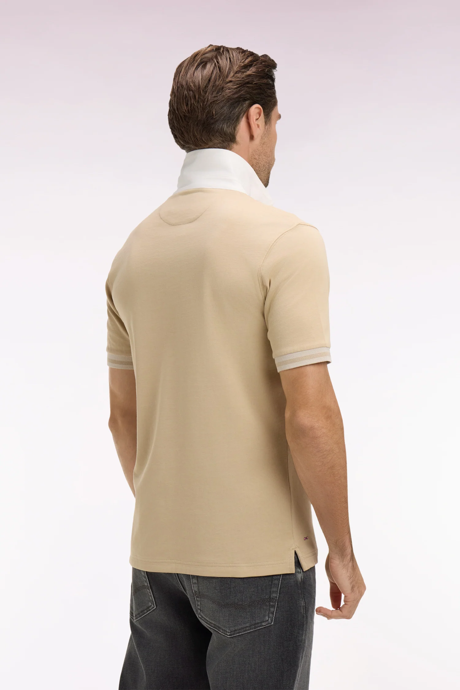 Maillot à manches courtes en jersey de coton beige écusson brodé coupe regular - Image 5