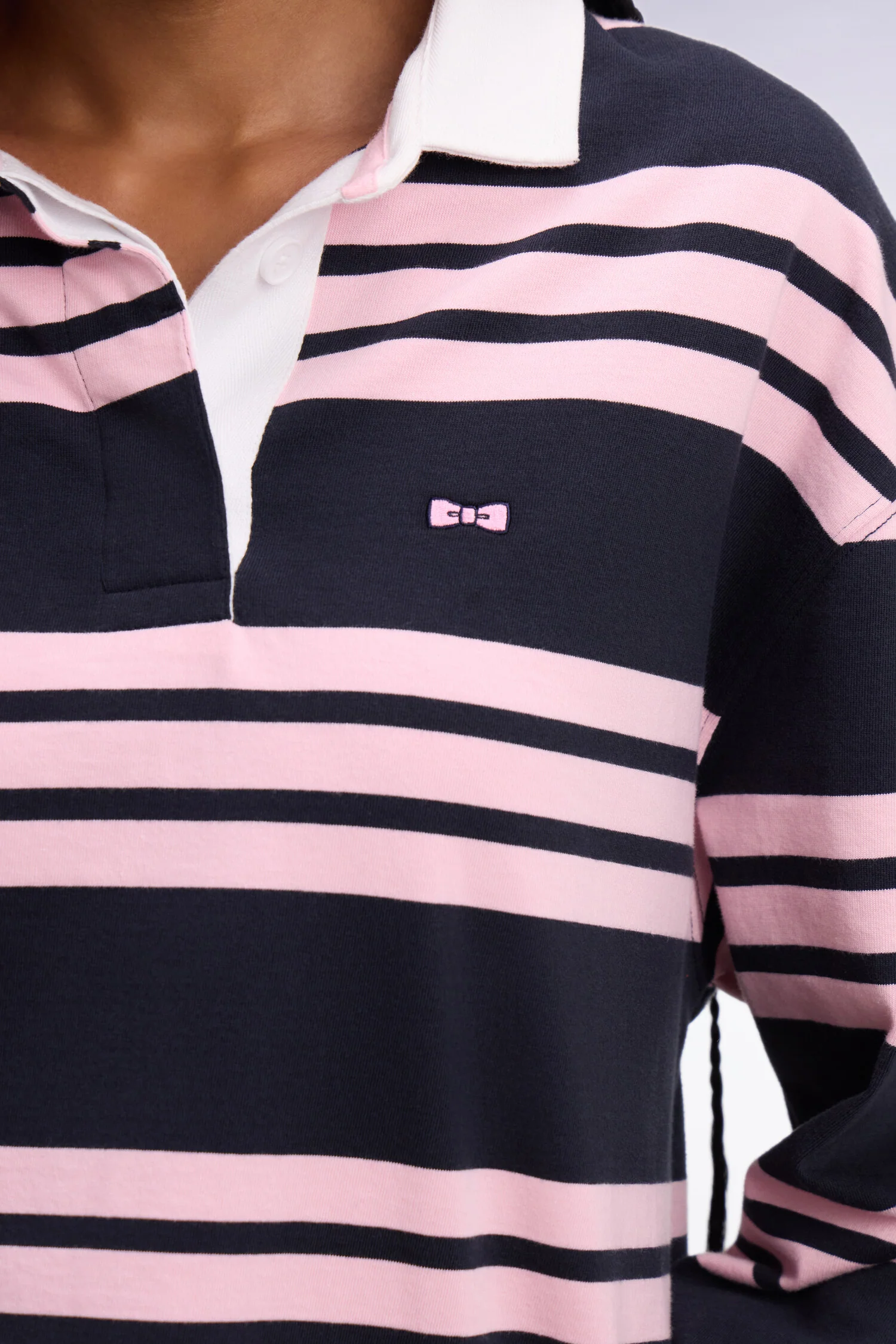 Maillot à manches longues rayé marine et rose coupe oversized - Image 4