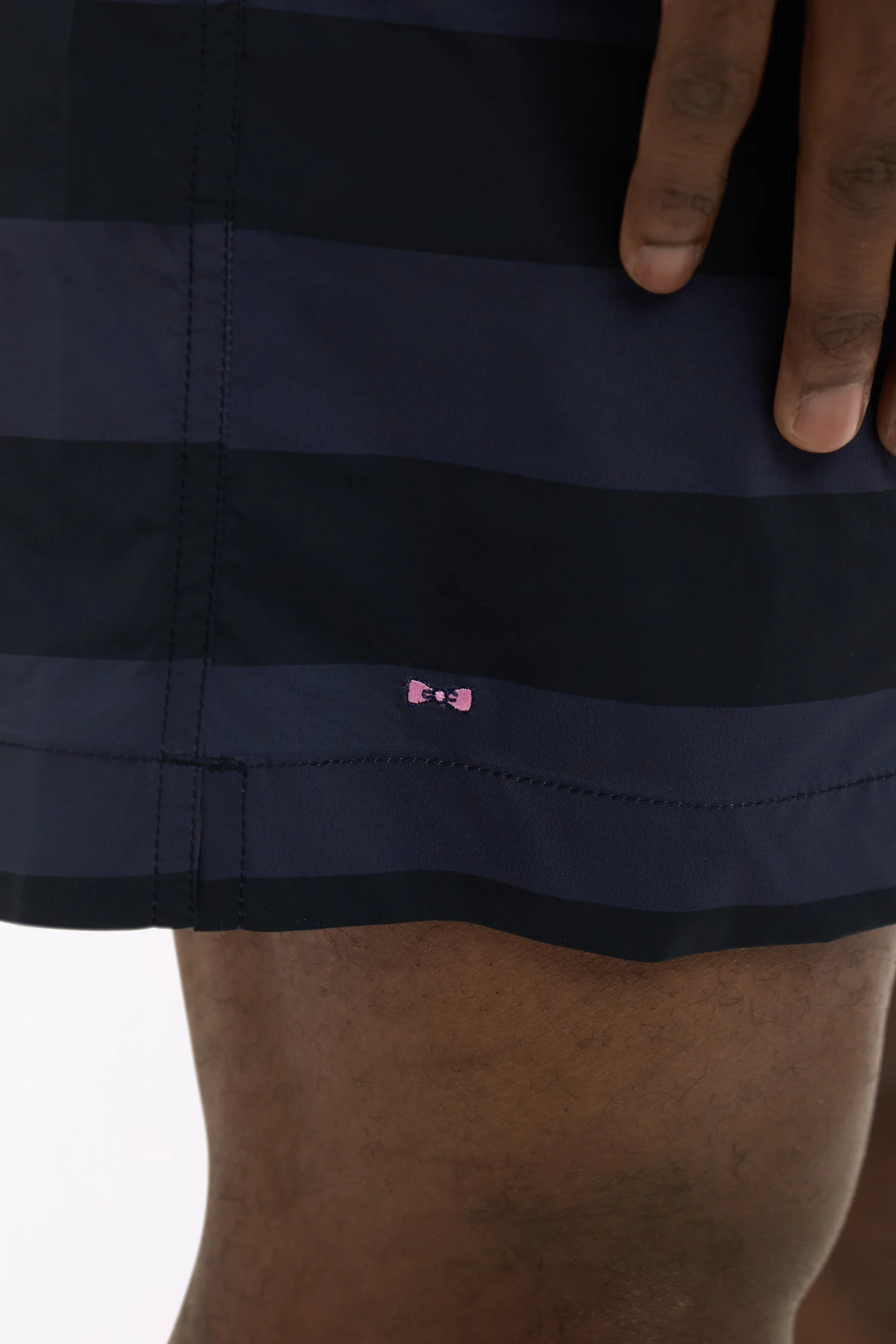Maillot de bain à rayures marine - Image 4