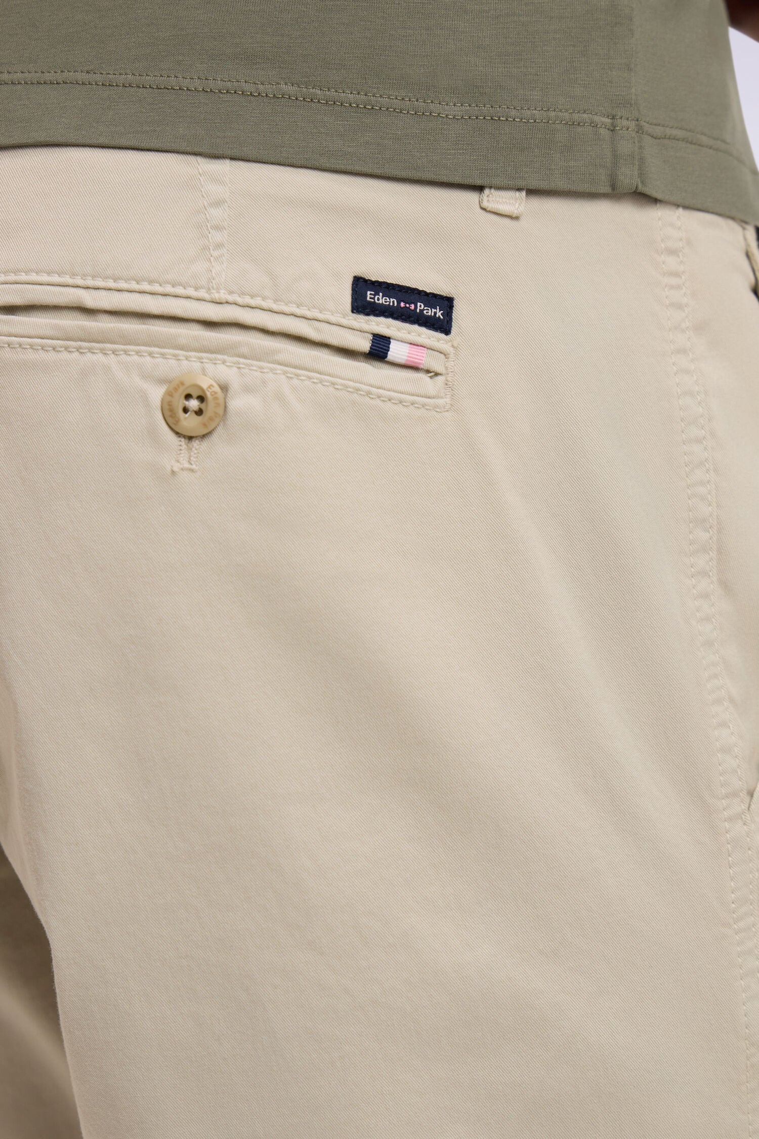 Pantalon chino regular en coton stretch beige - Image 4
