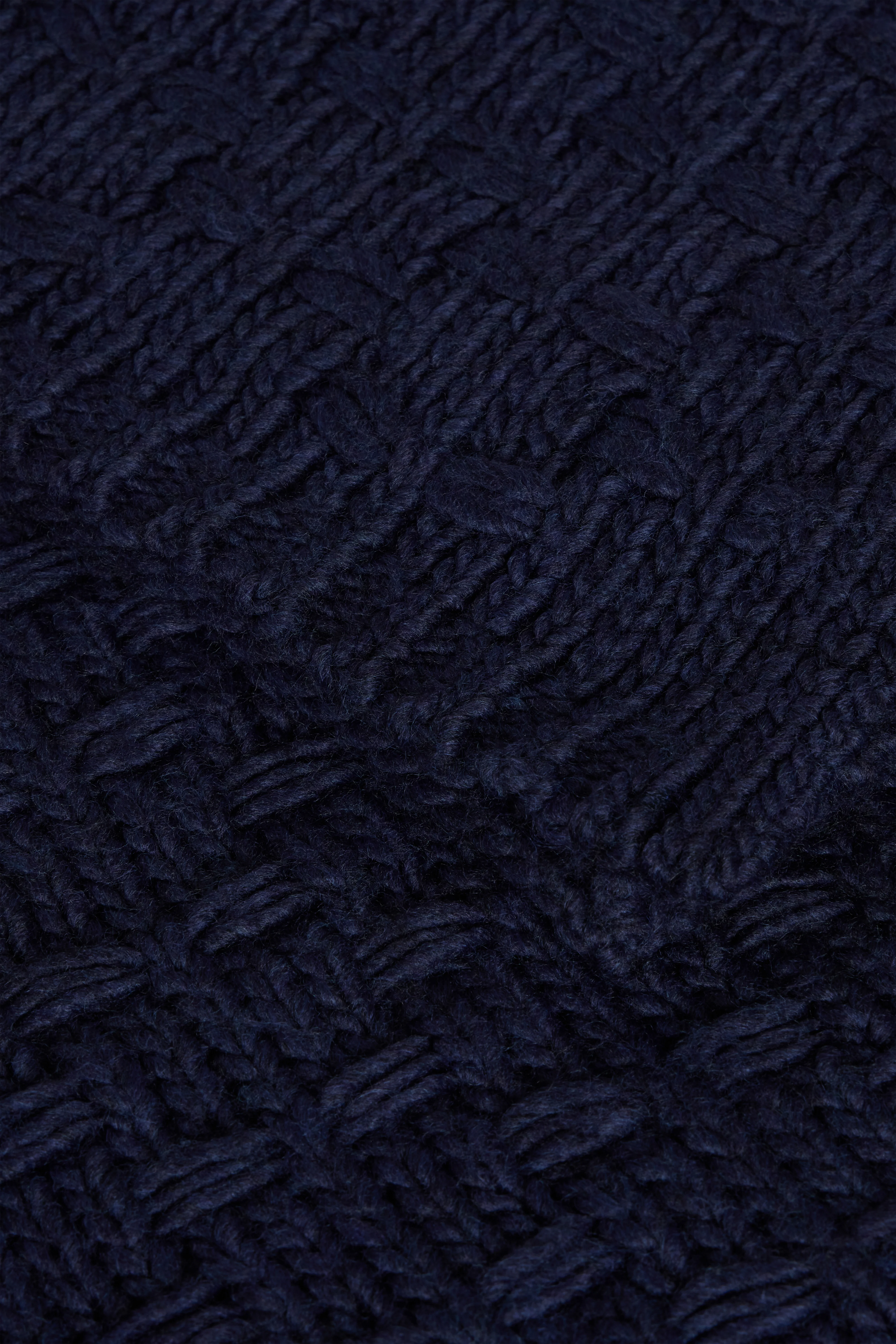Plaid tricoté marine motif nœuds papillon - Image 3