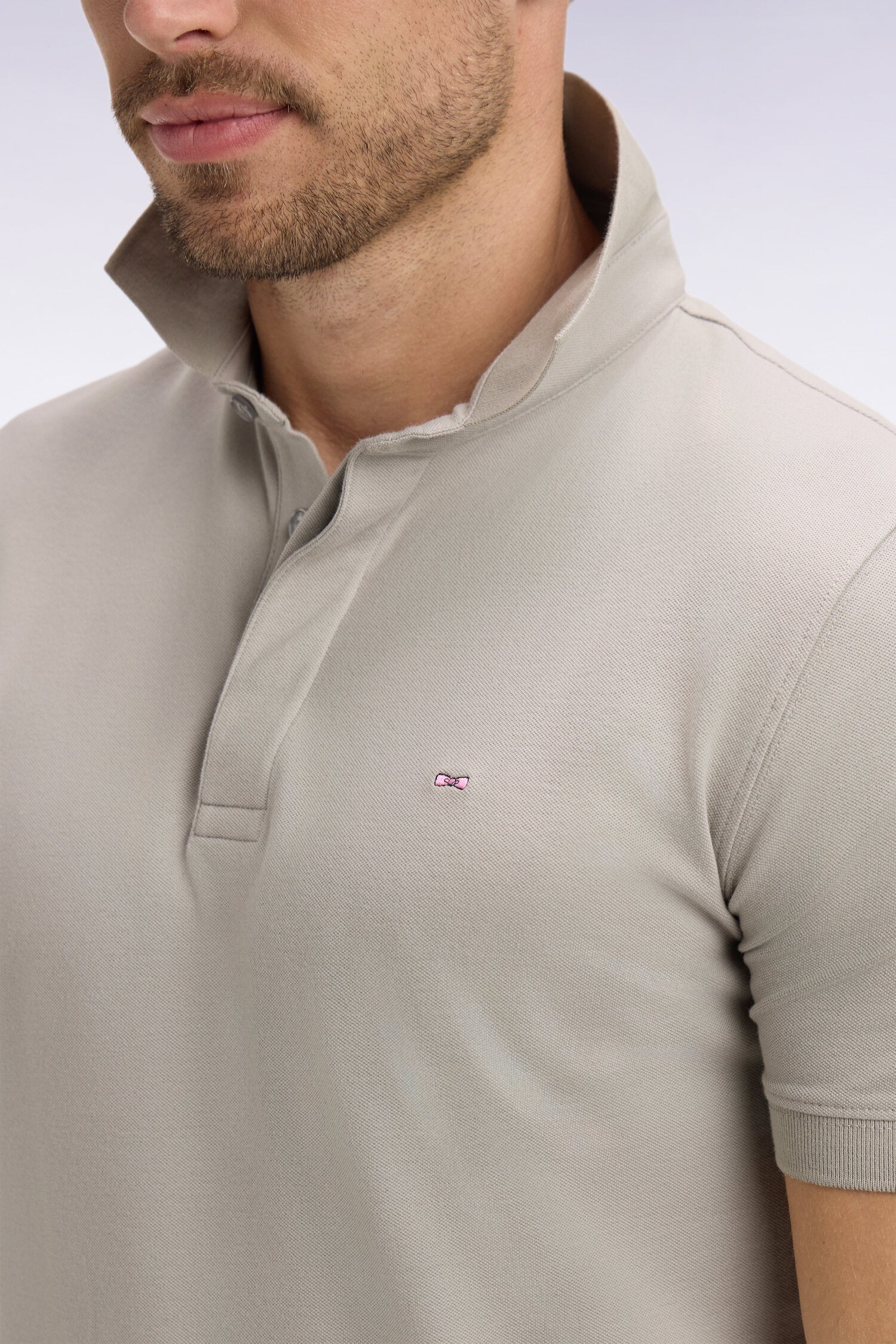 Polo à manches courtes en coton gris coupe slim - Image 4