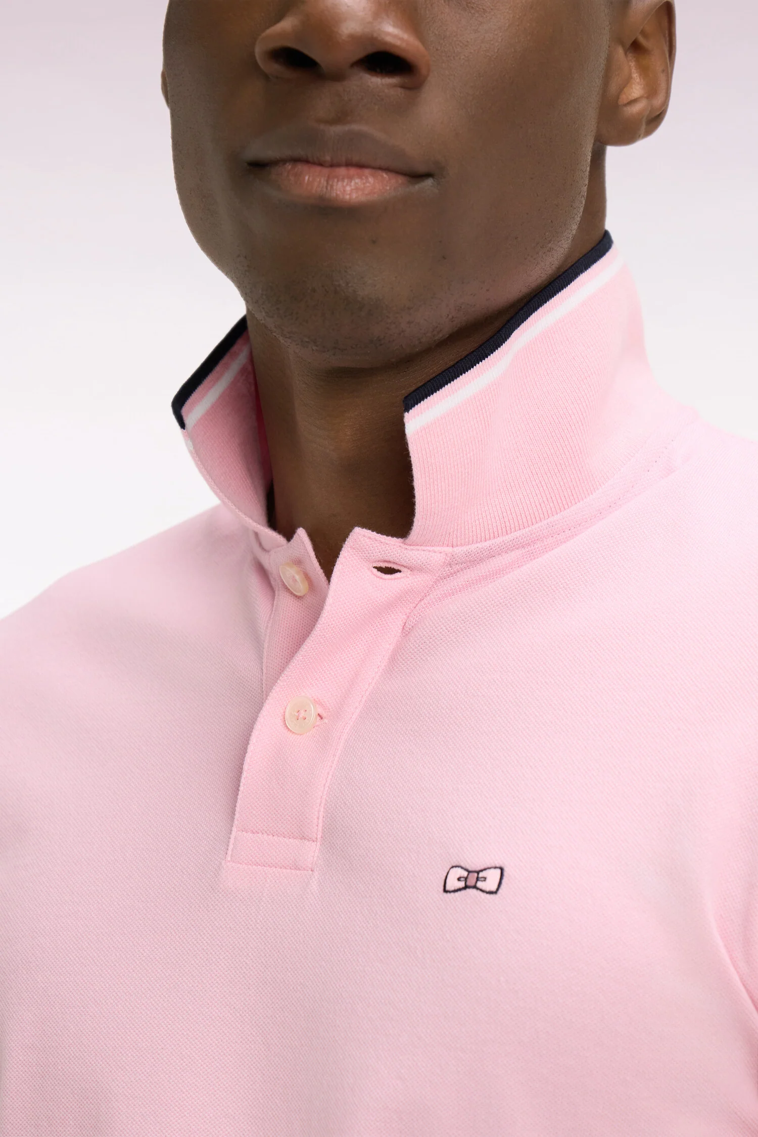 Polo à manches courtes en coton rose détails rayés coupe regular - Image 4