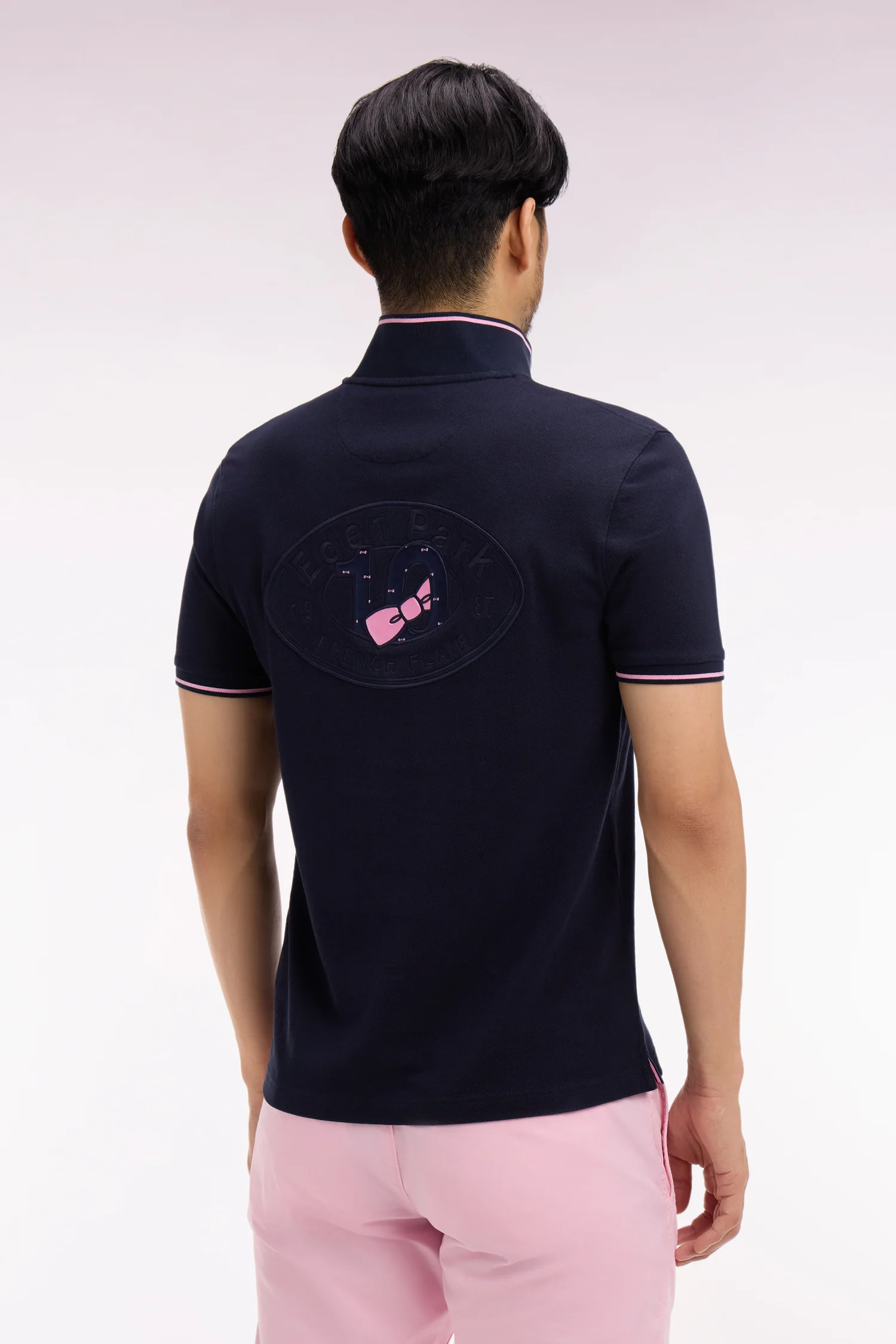 Polo à manches courtes en piqué coton marine broderie dos - Image 5
