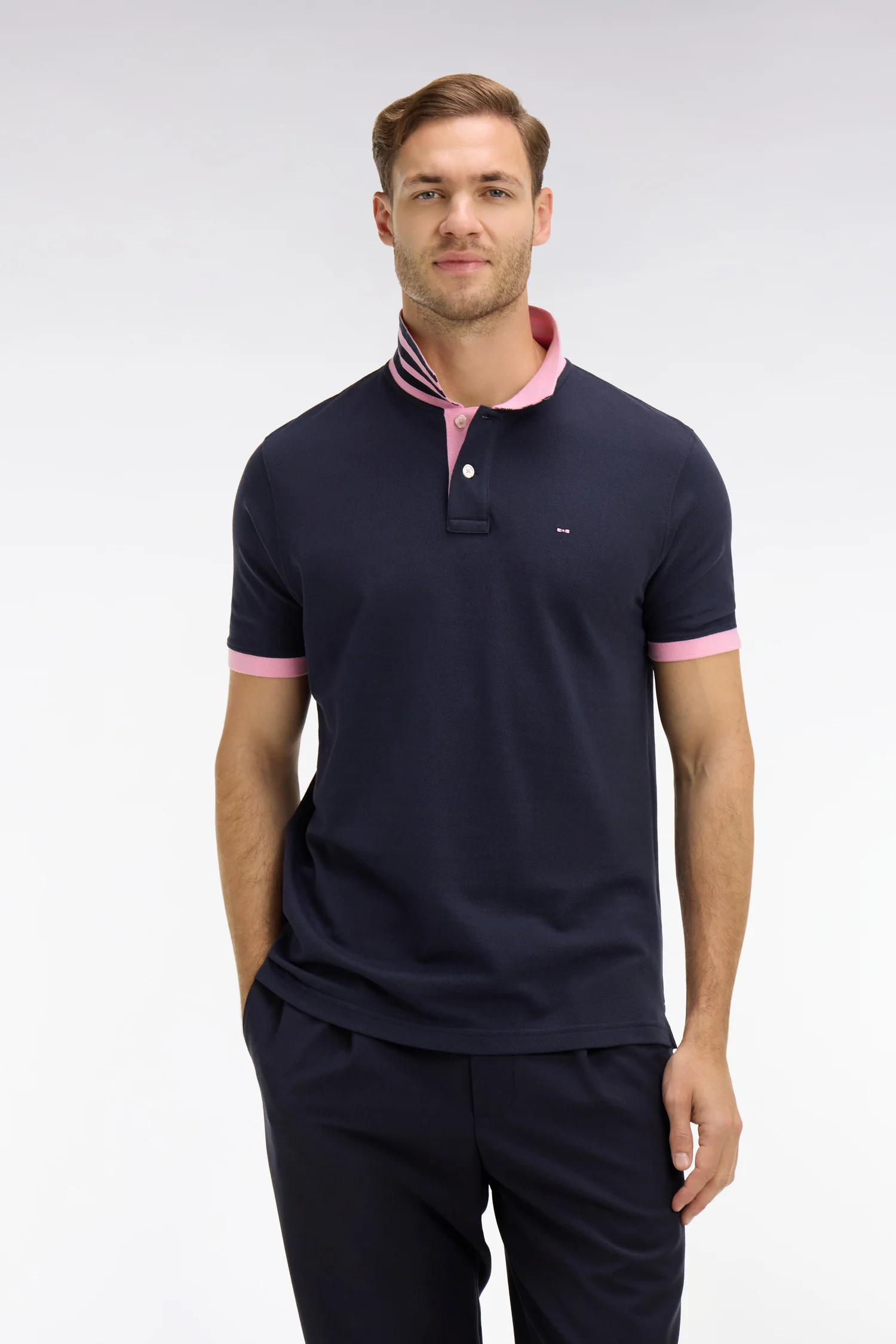 Polo bleu marine en coton pima avec détails contrastés - Image 3