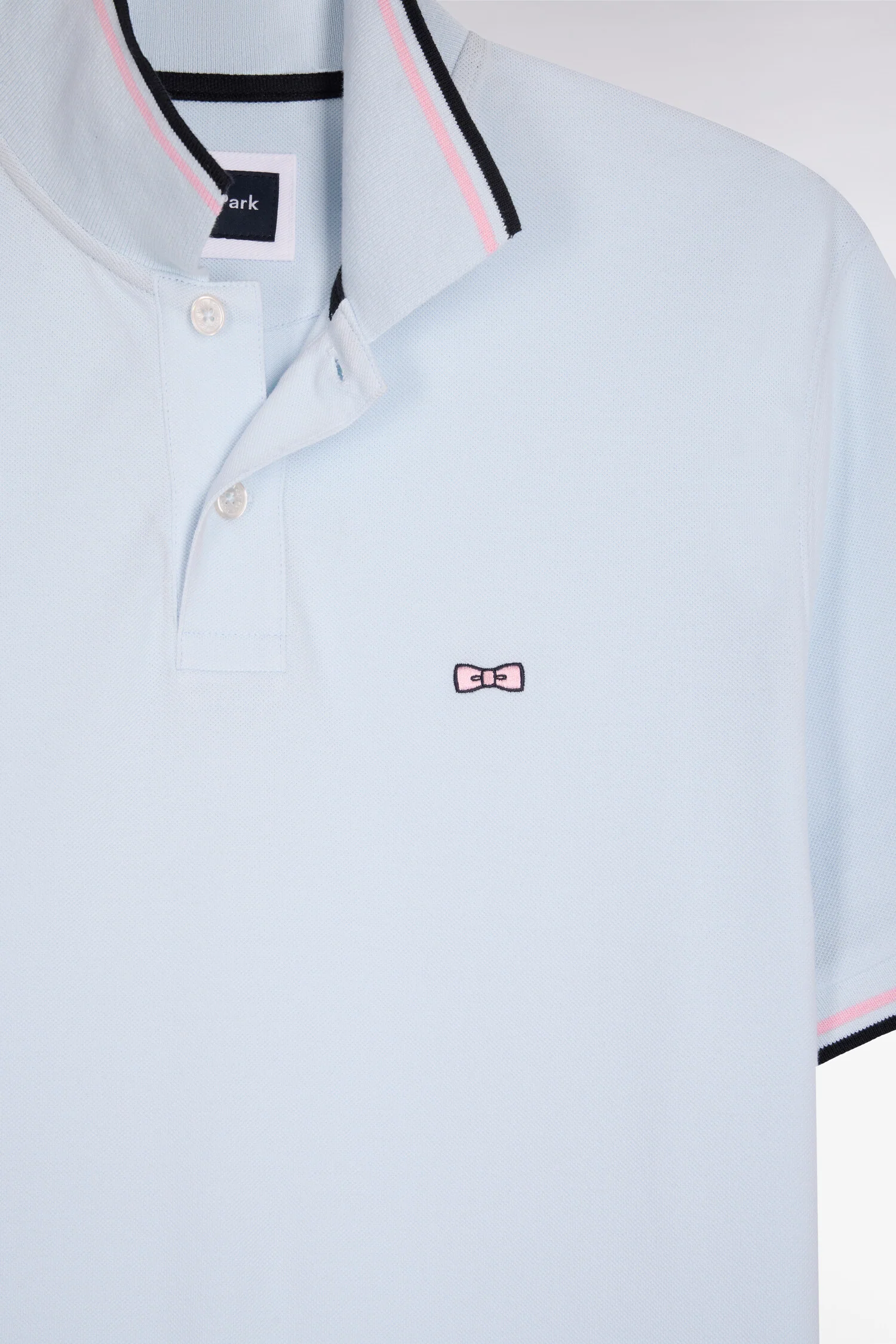 Polo manches courtes en coton ciel détails rayés coupe regular - Image 6