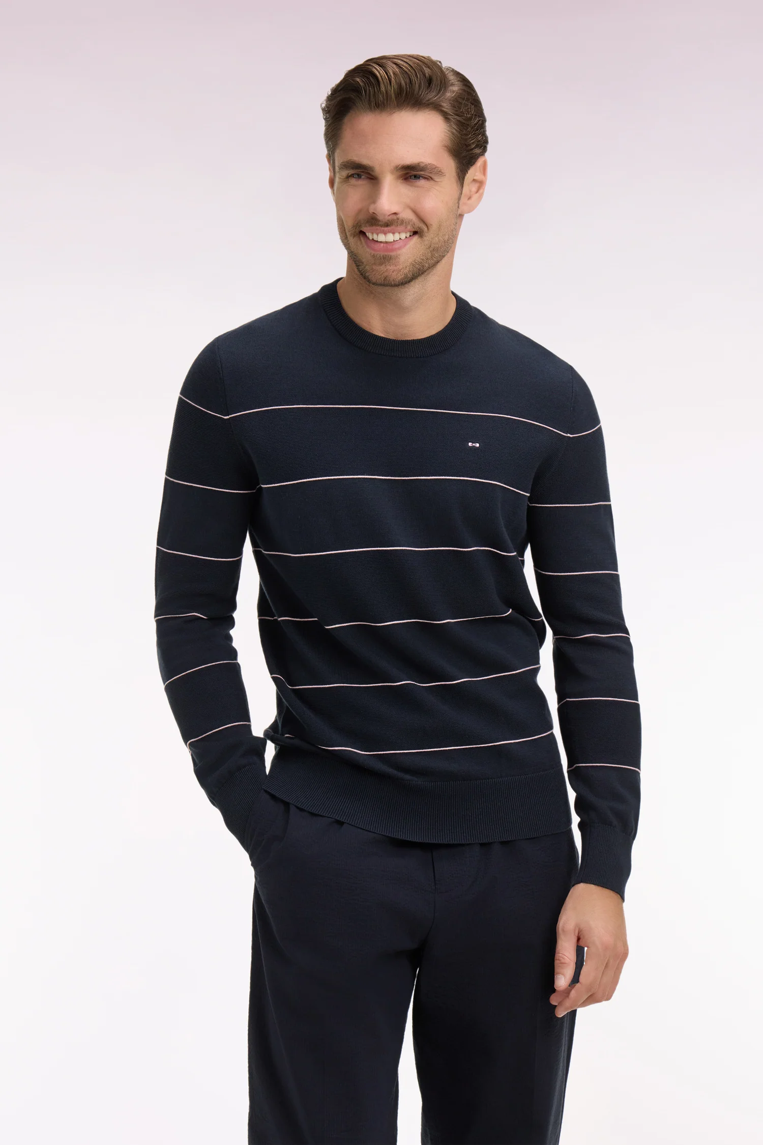 Pull col rond en coton marine rayé - Image 3