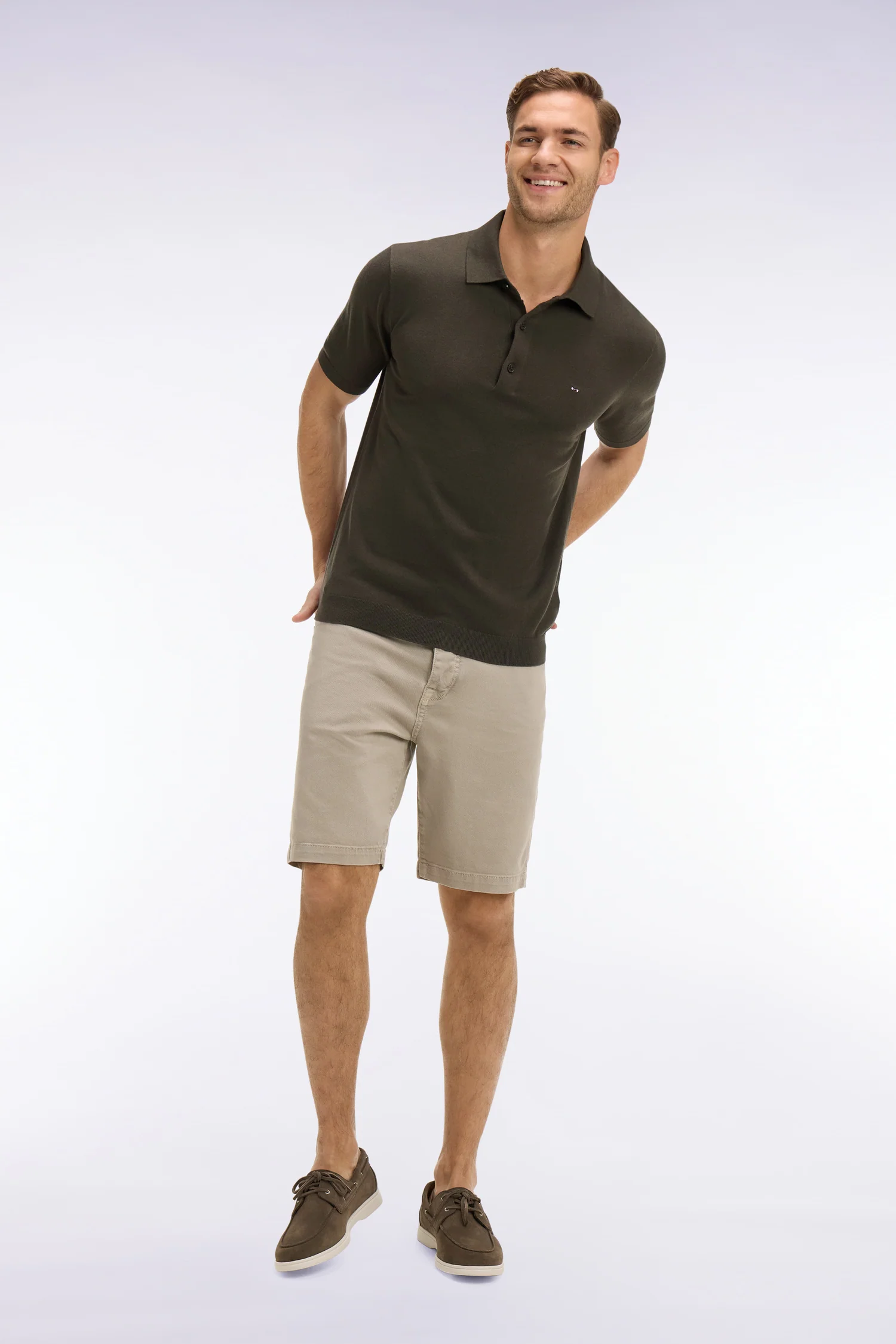 Pull manches courtes col polo en coton et soie mélangés kaki