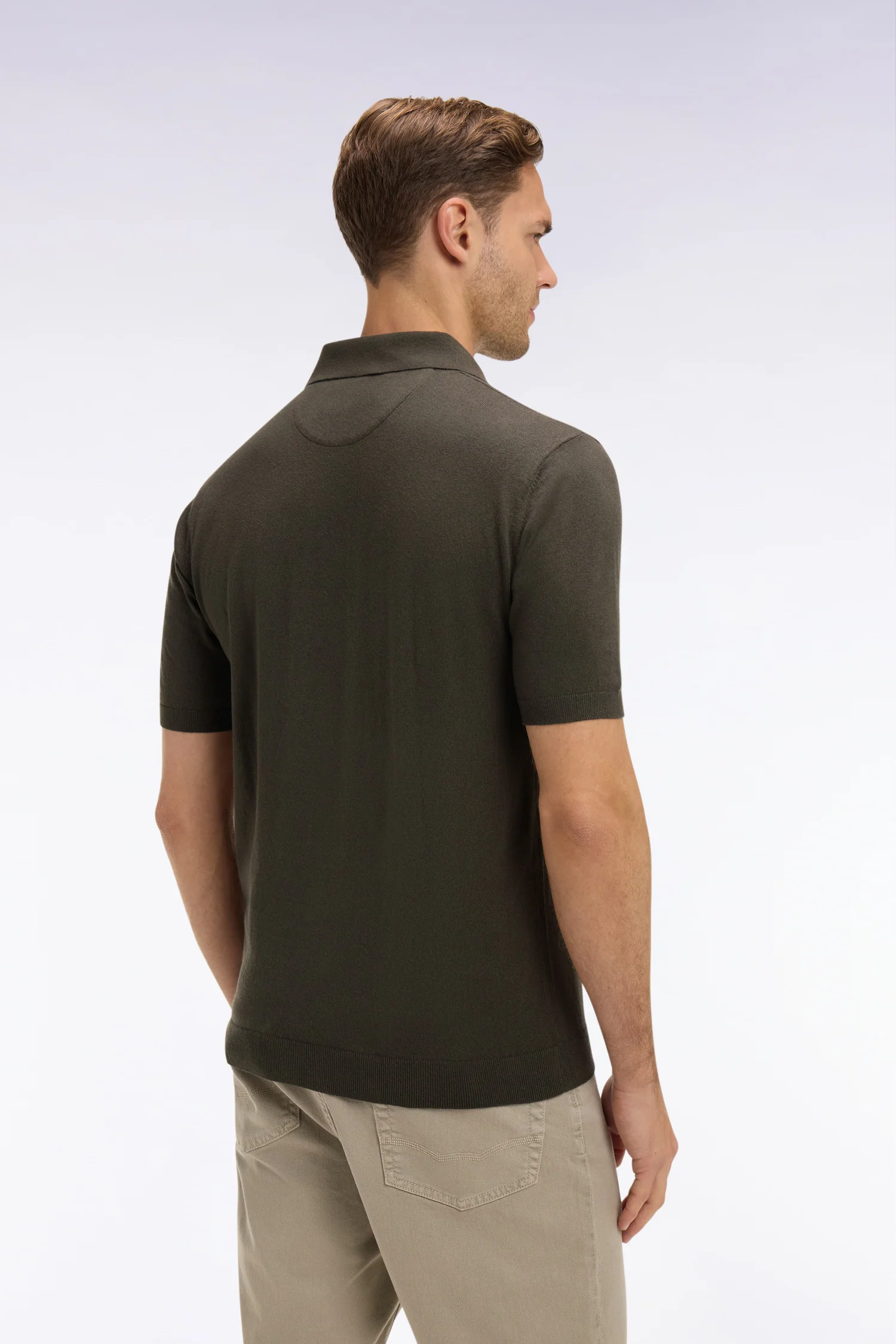 Pull manches courtes col polo en coton et soie mélangés kaki - Image 5