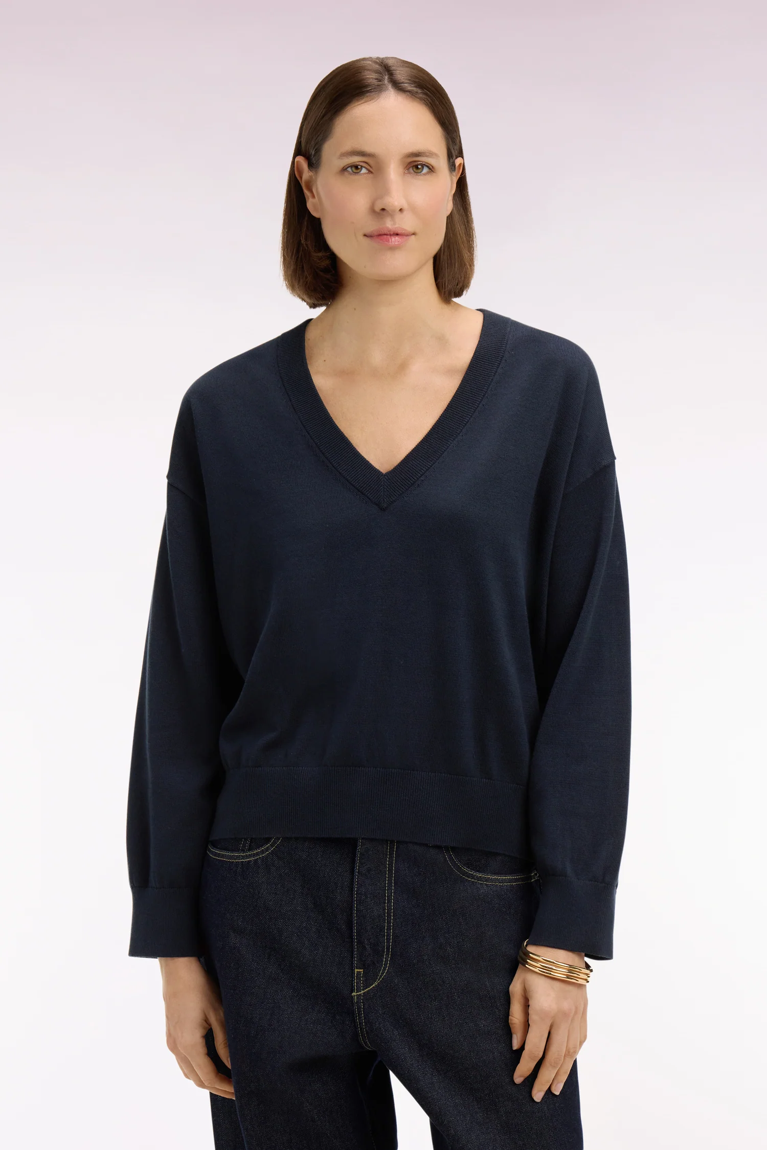 Pull-over à col V en coton marine coupe oversized - Image 3
