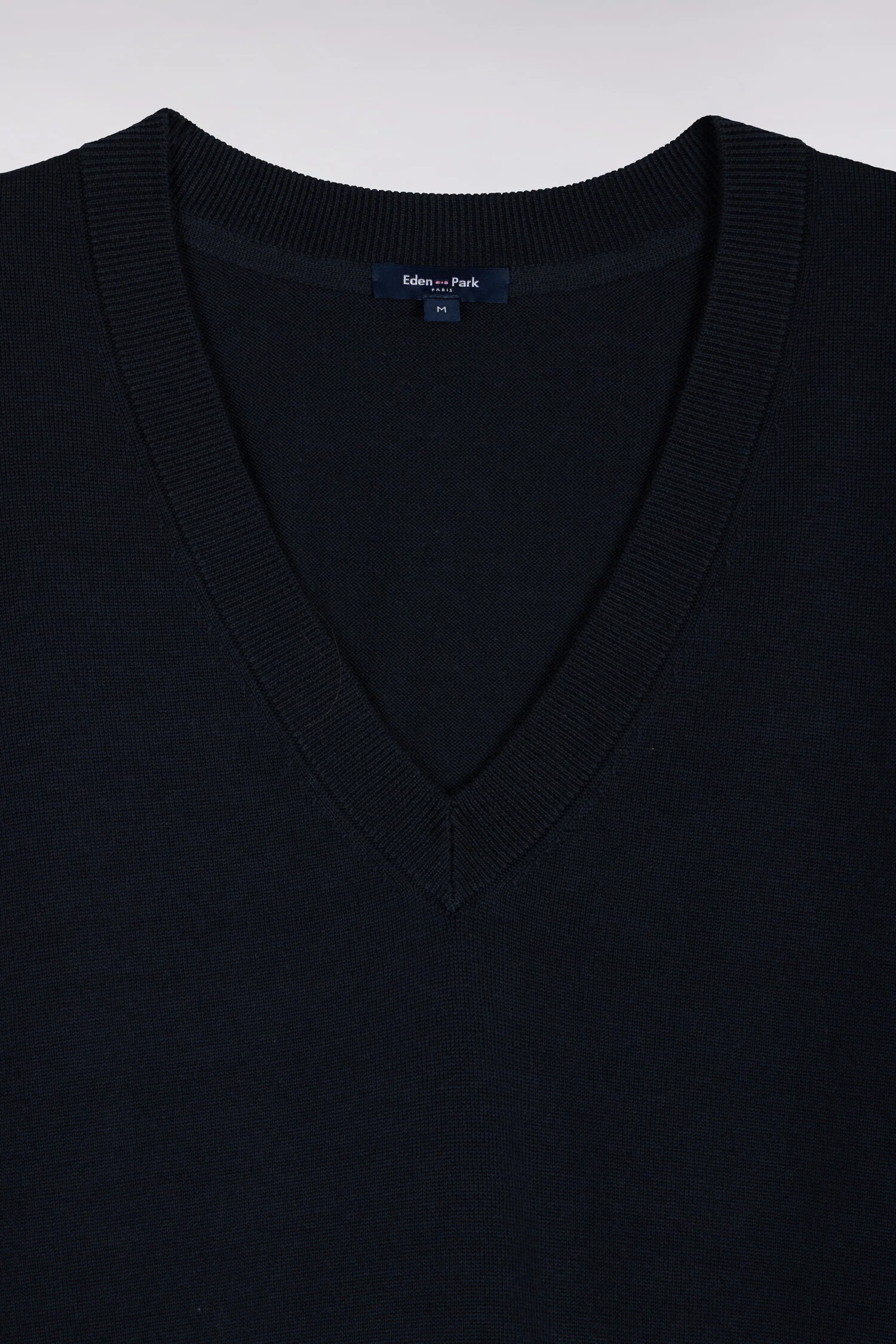 Pull-over à col V en coton marine coupe oversized - Image 6