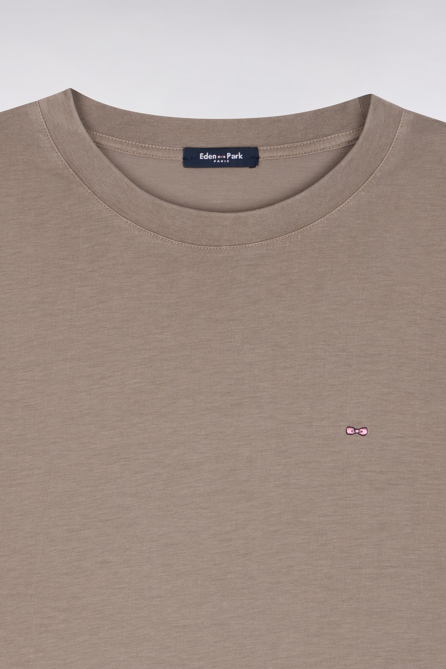 Robe T-shirt en lyocell et coton beige coupe droite - Image 6