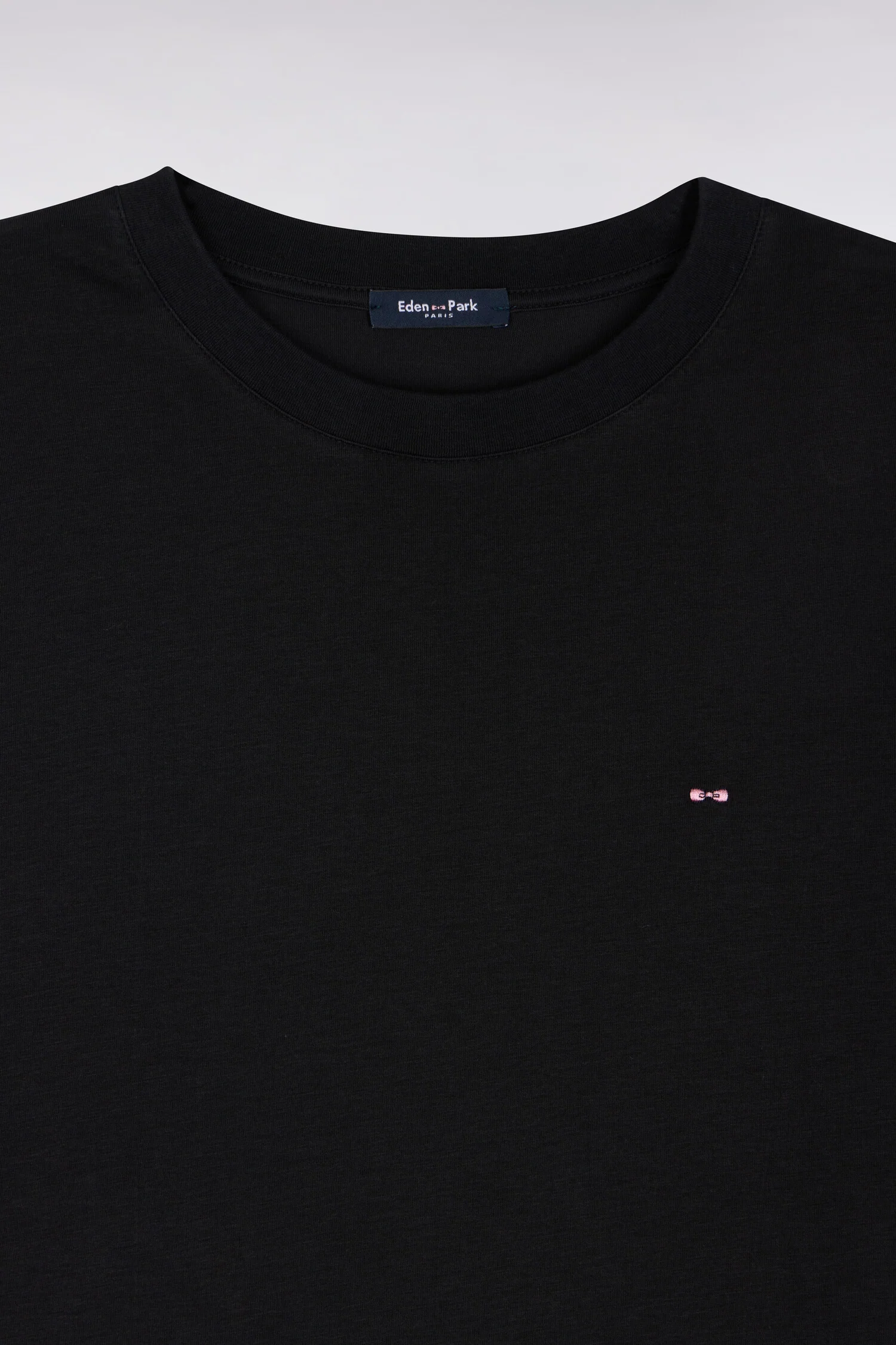 Robe T-shirt en lyocell et coton noir coupe droite - Image 6