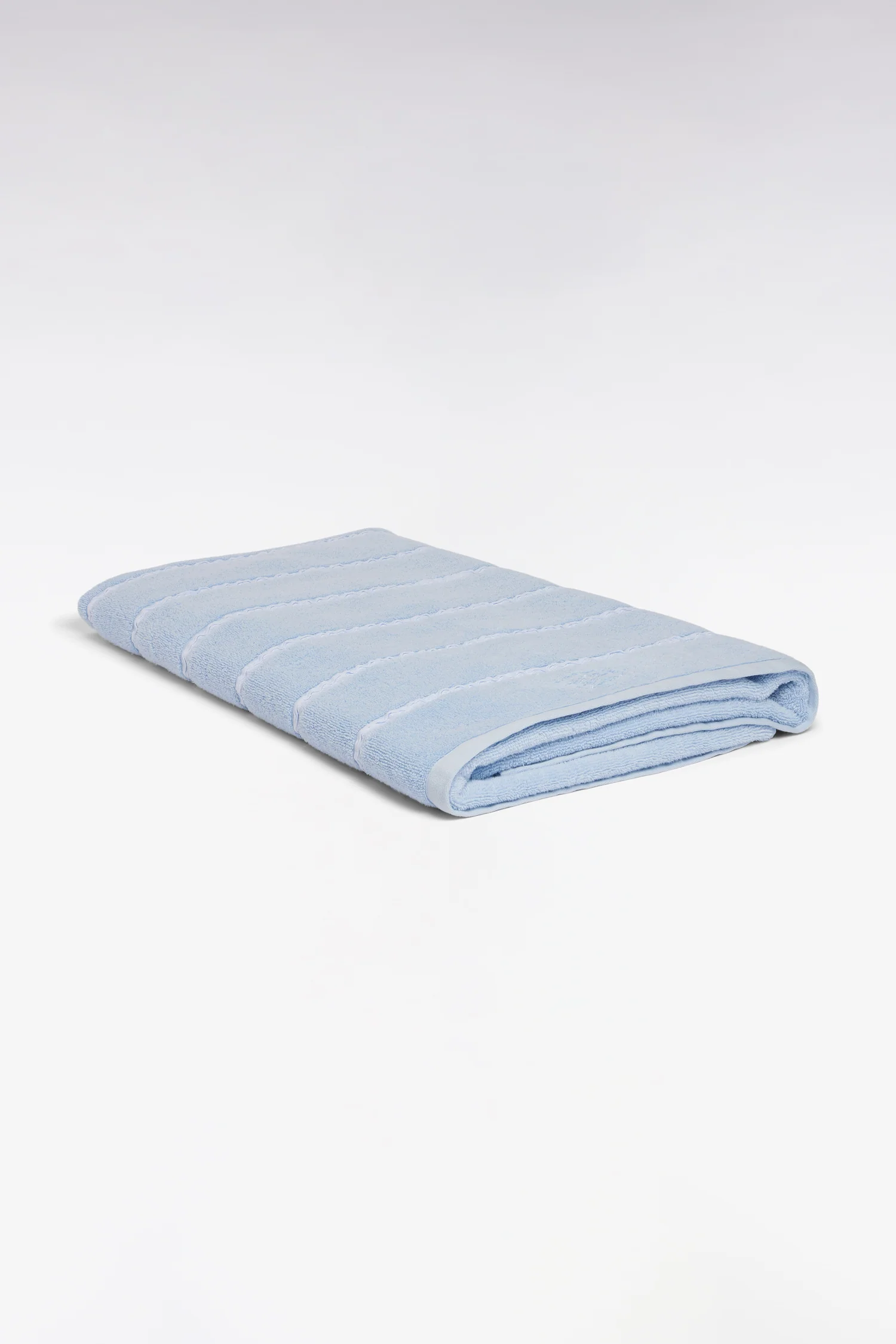 Serviette de plage en coton bleu ciel - Image 2