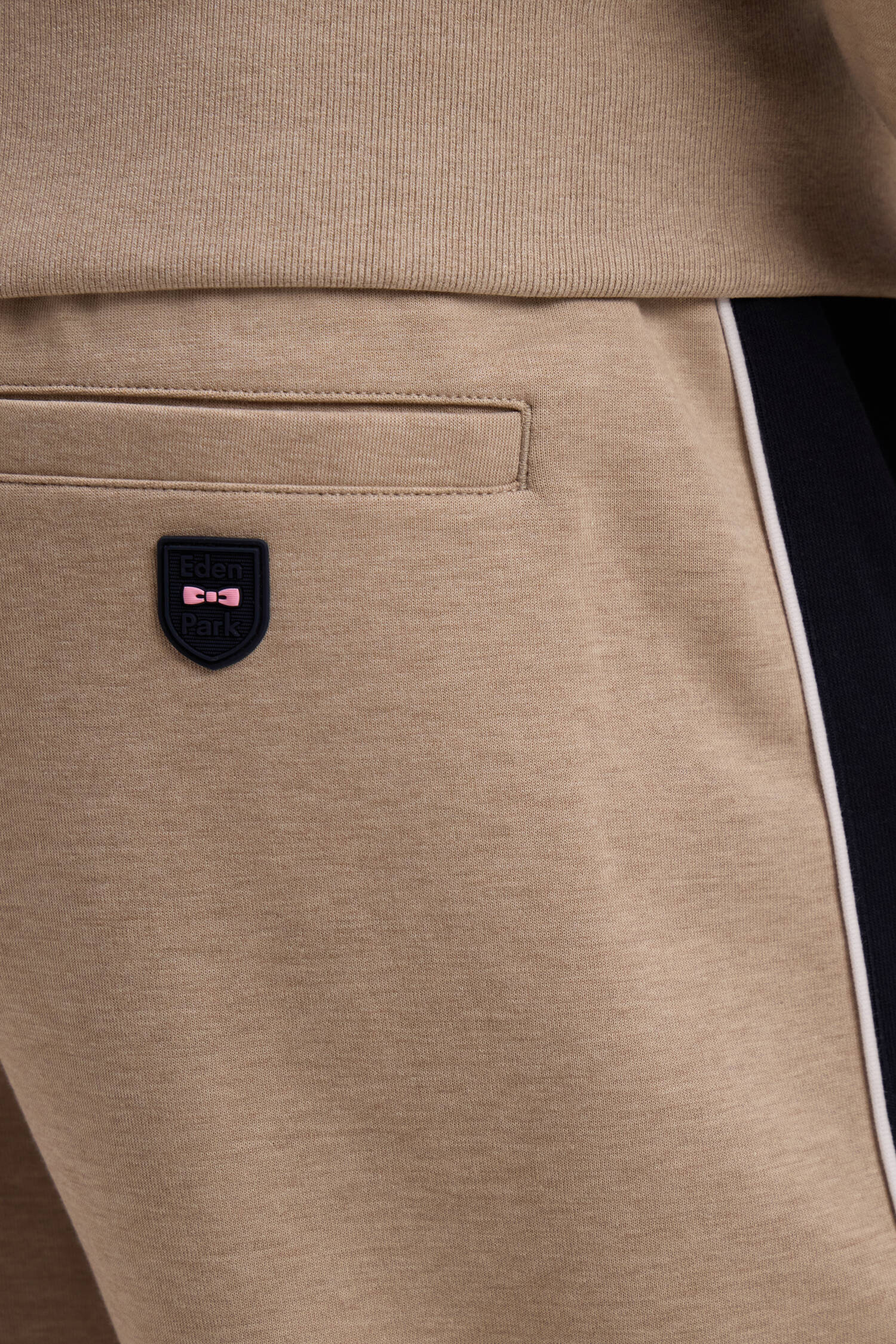 Short en interlock à découpes beige et marine - Image 4