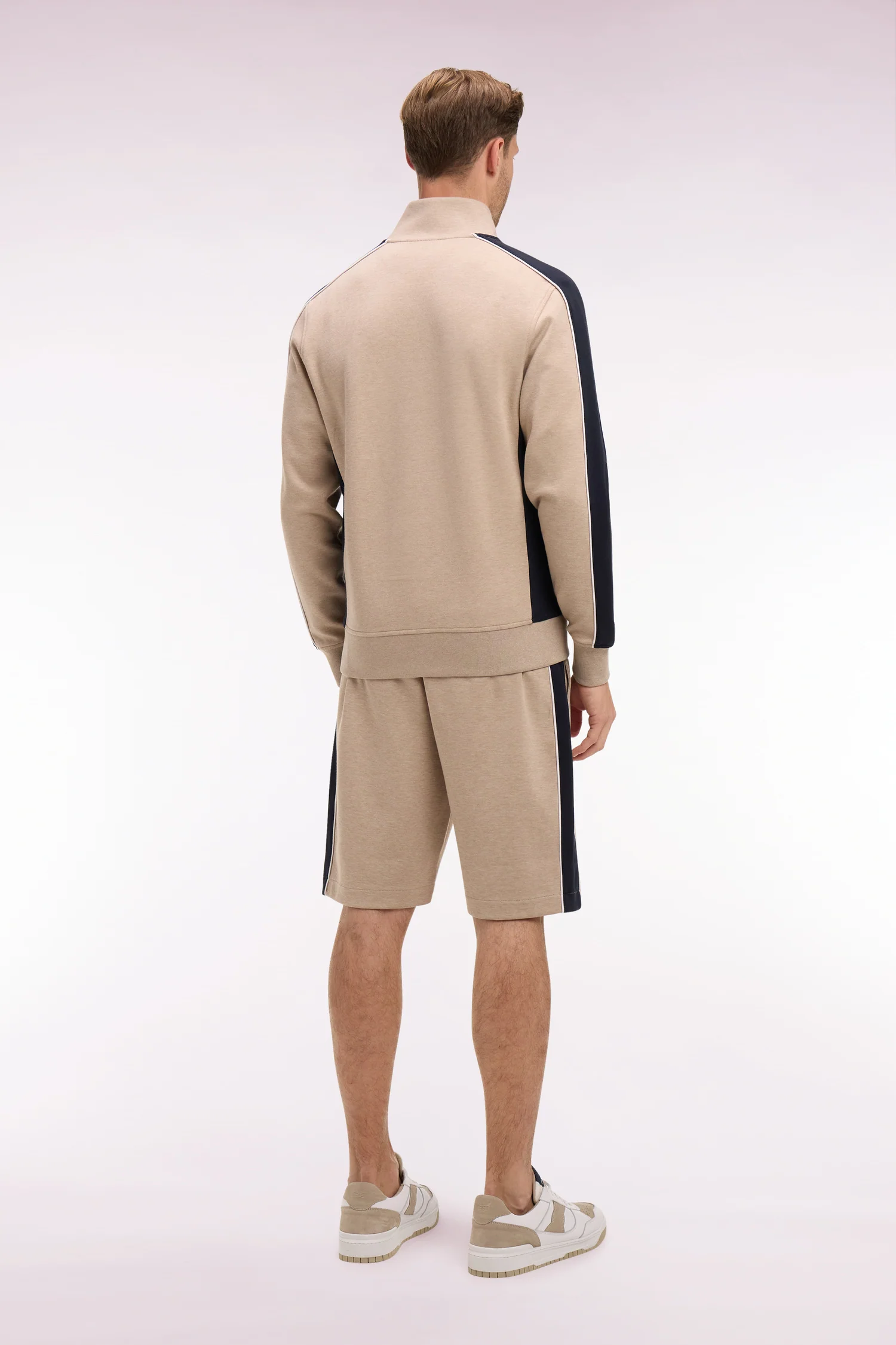 Short en interlock à découpes beige et marine - Image 5