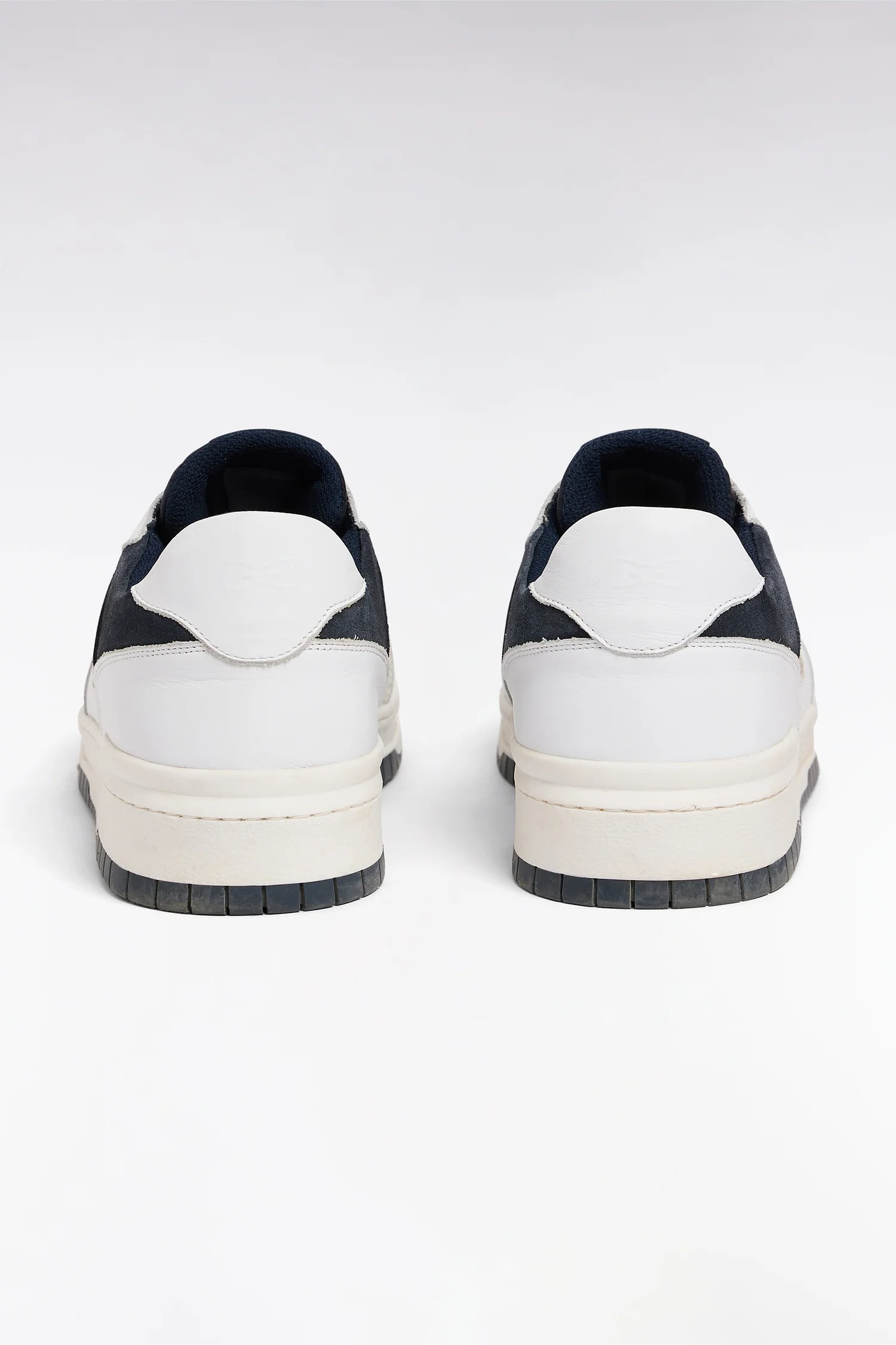 Sneakers tricolores en cuir marine - Image 2