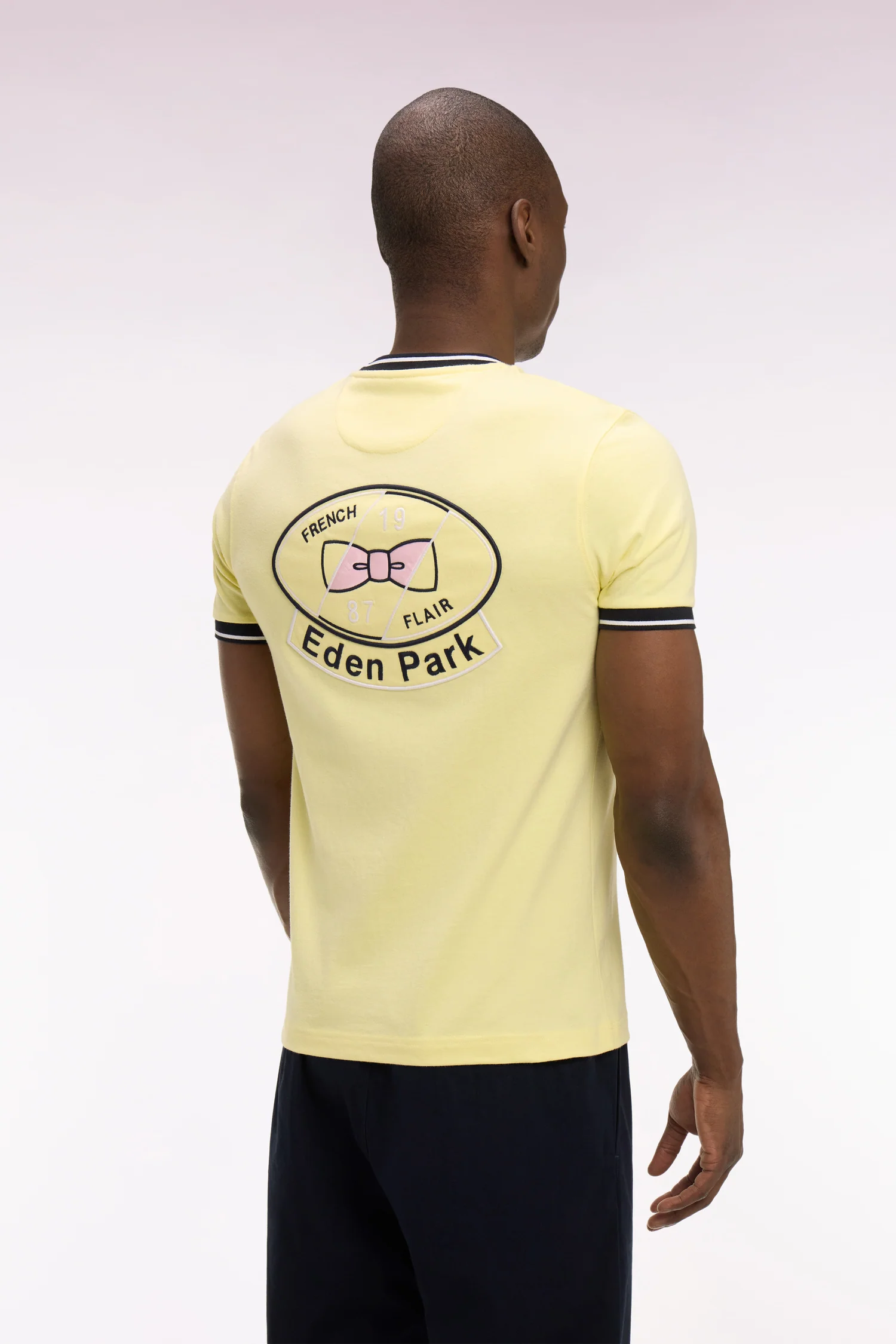 T-shirt à manches courtes en coton jaune brodé coupe regular - Image 5