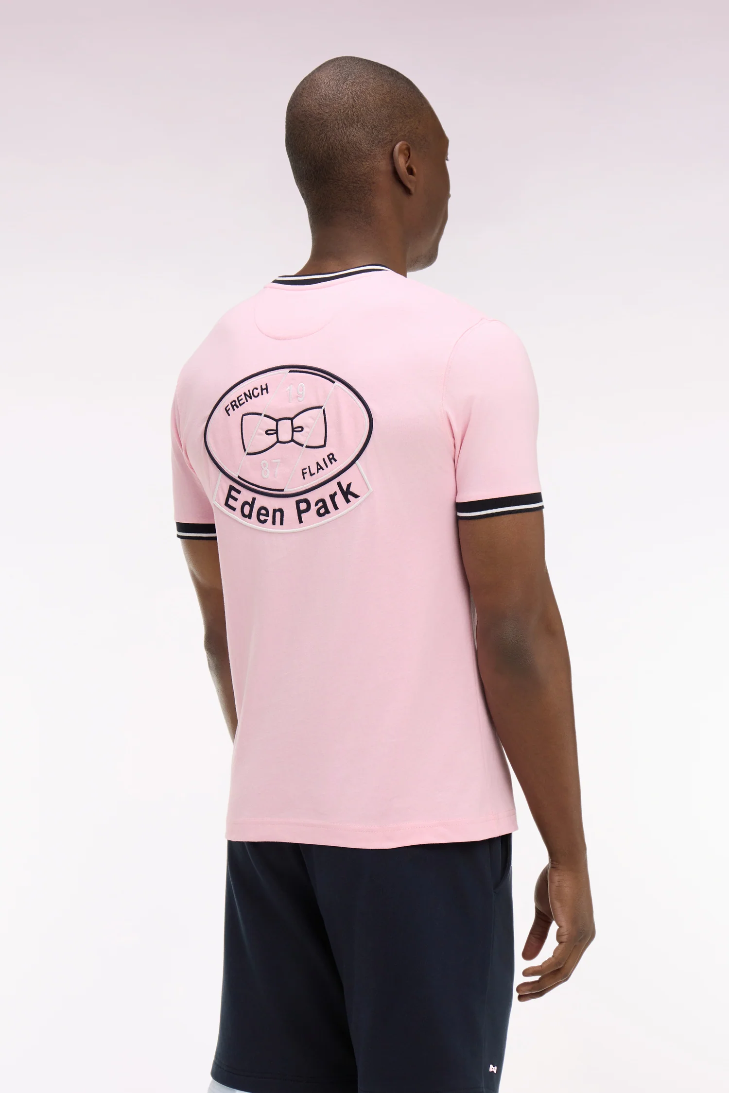 T-shirt à manches courtes en coton rose brodé coupe regular - Image 5