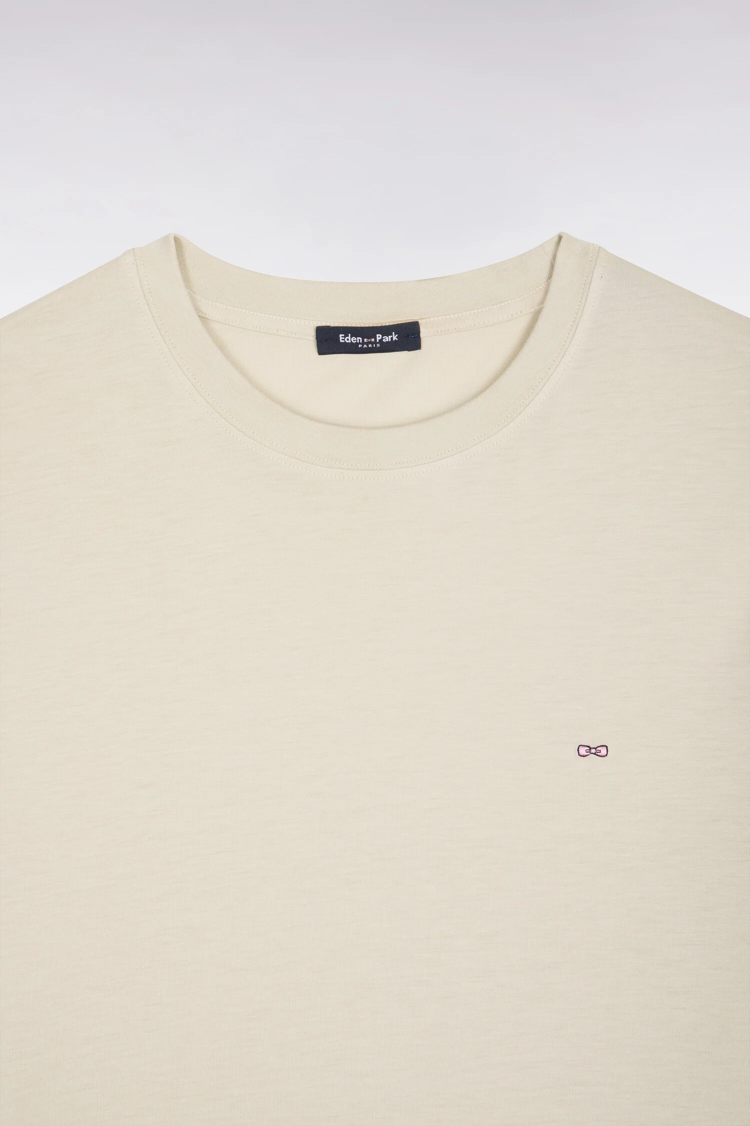 T-shirt à manches courtes en lyocell et coton beige coupe regular - Image 6