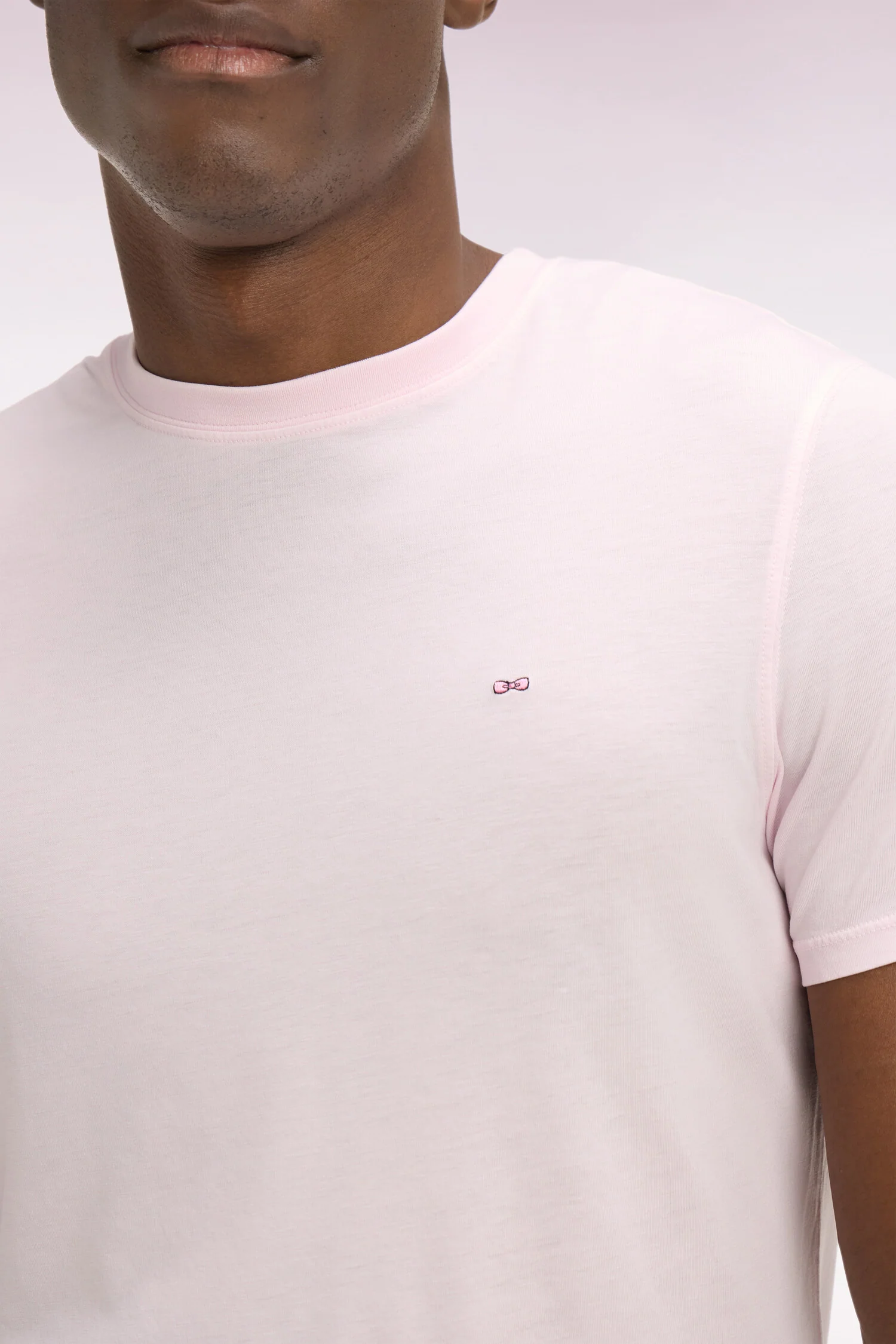 T-shirt à manches courtes en lyocell et coton rose coupe regular - Image 4