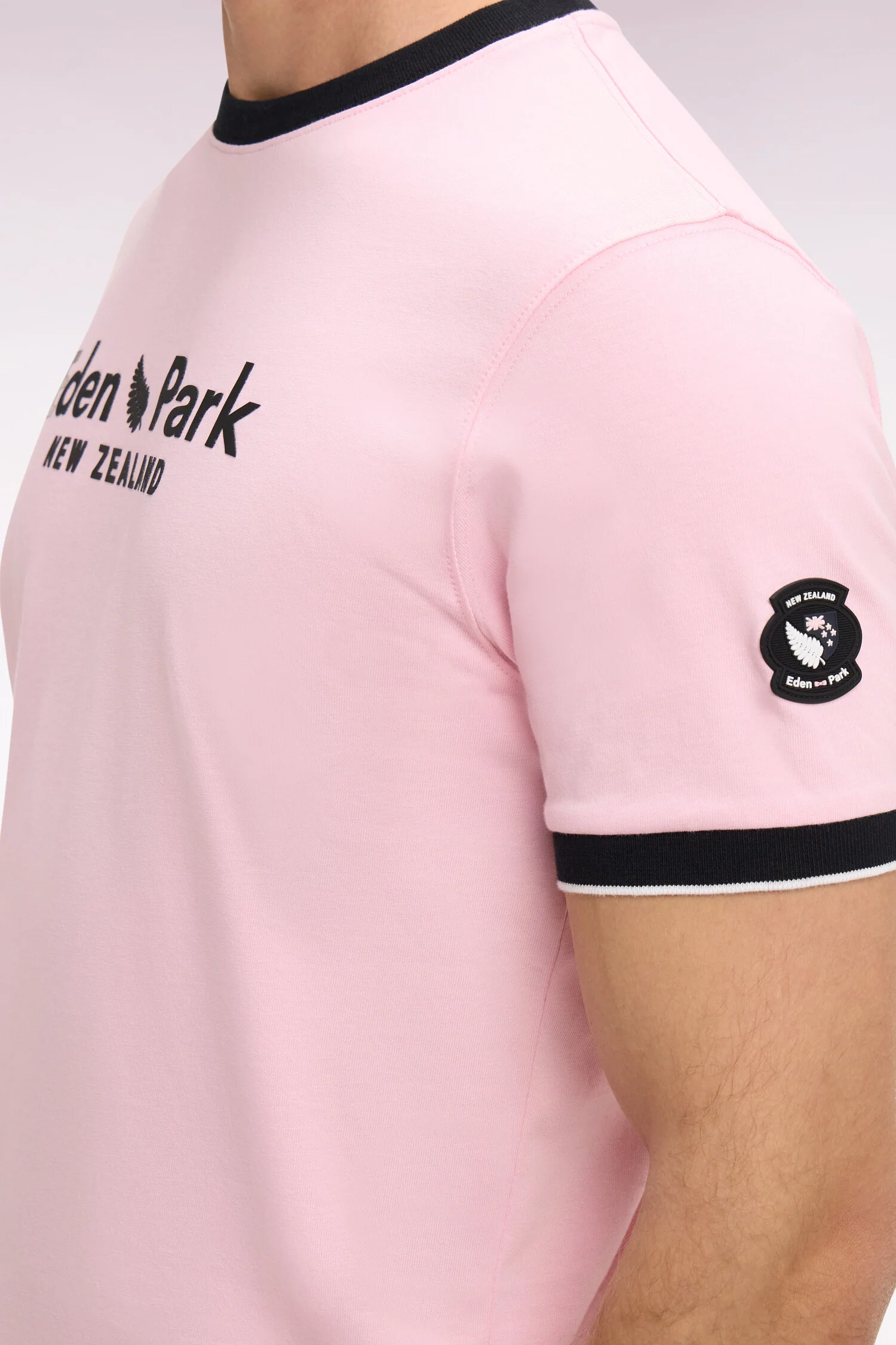 T-shirt à manches courtes New Zealand en coton rose coupe regular - Image 4