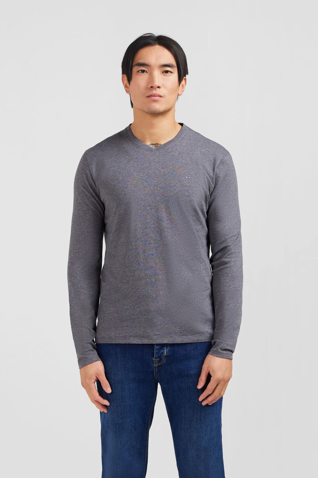 T-shirt gris col V à manches longues - Image 2
