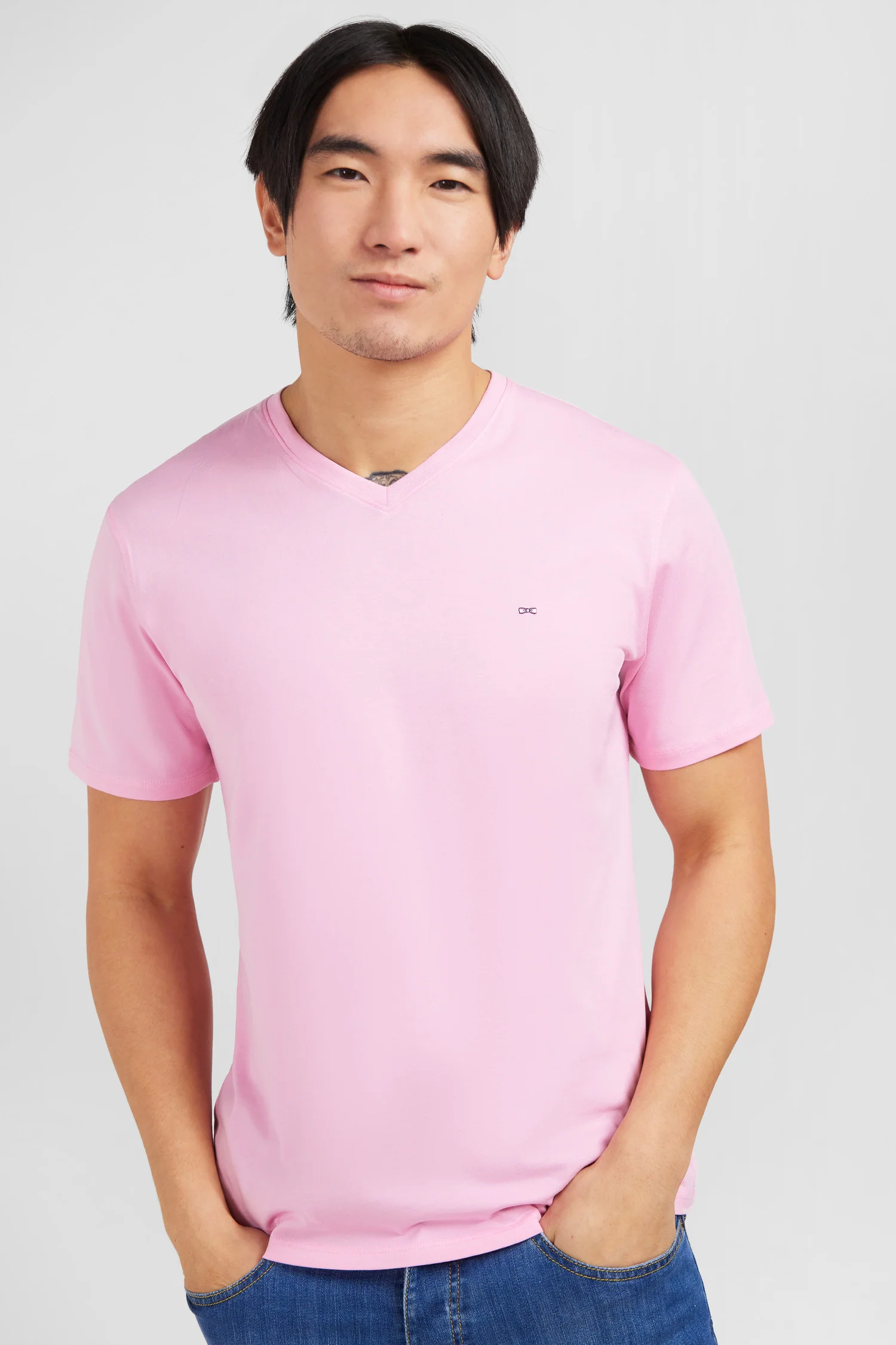 T-shirt rose col V à manches courtes