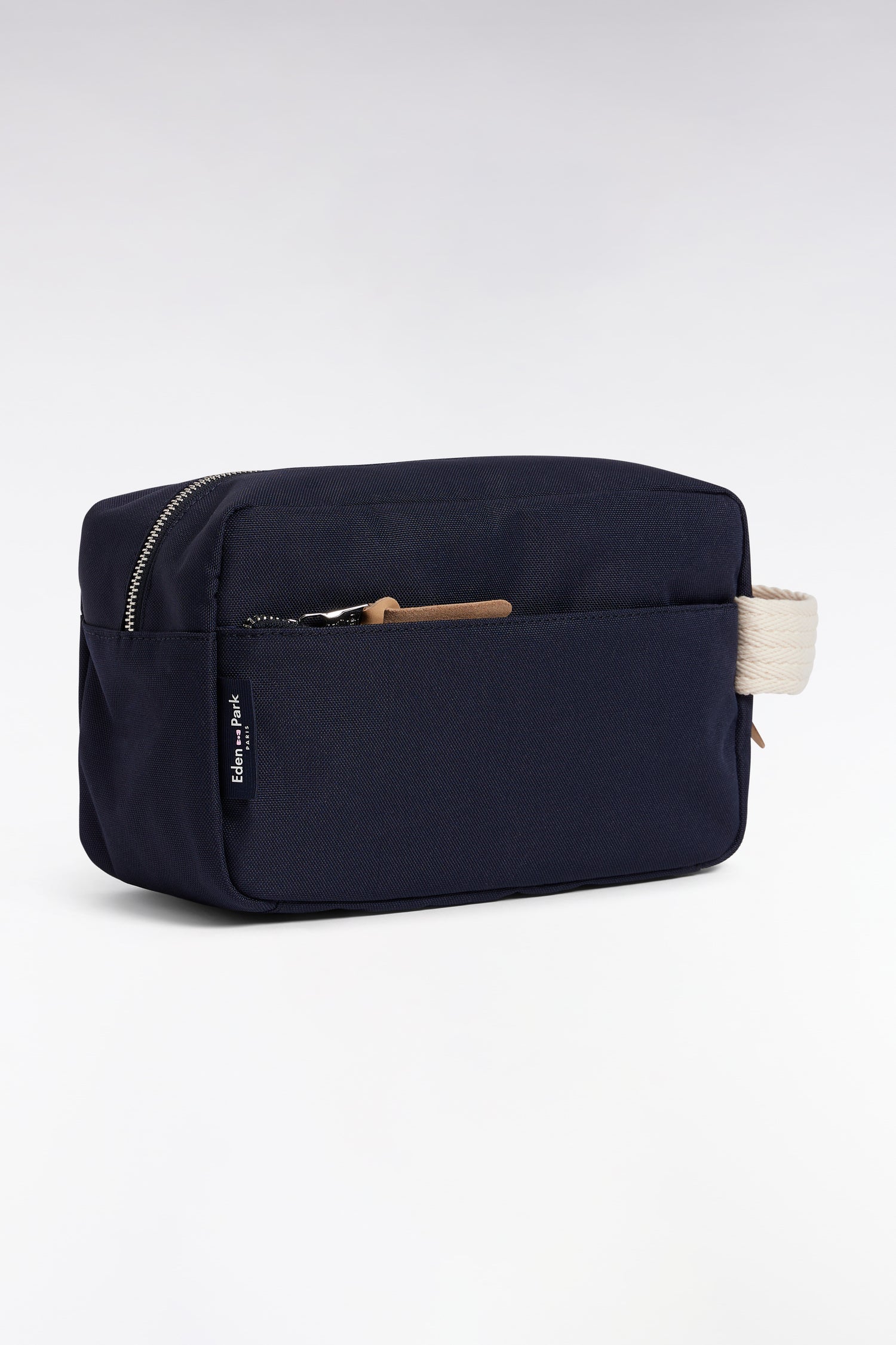 Trousse de toilette en nylon marine broderie emblème - Image 2